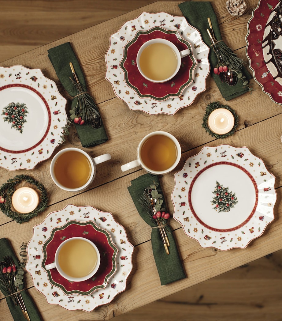 Toy's Delight Cake Plate (33cm) Image 4