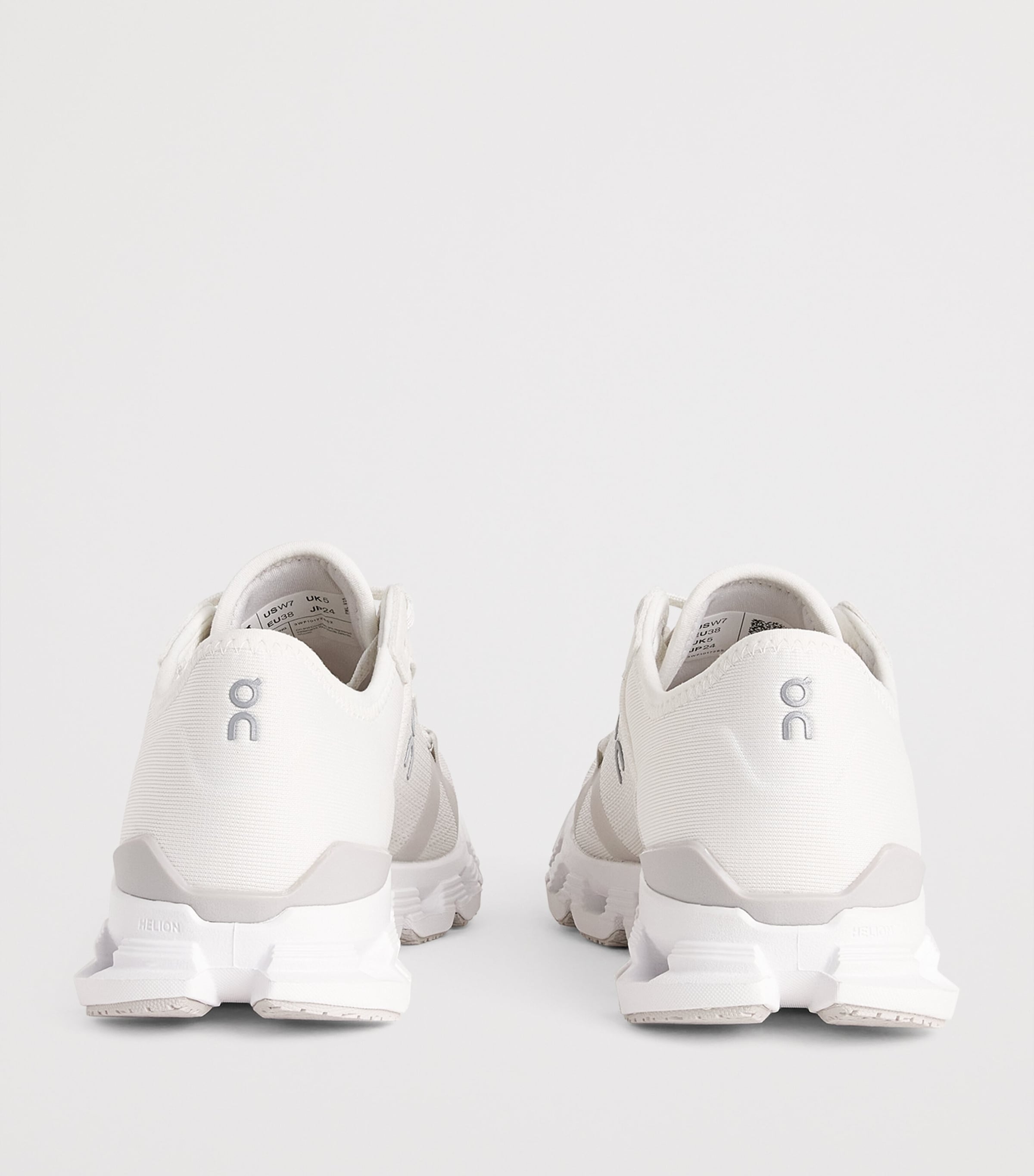 On Womens Cloud X 4 Trainers White | Wolf Image 3