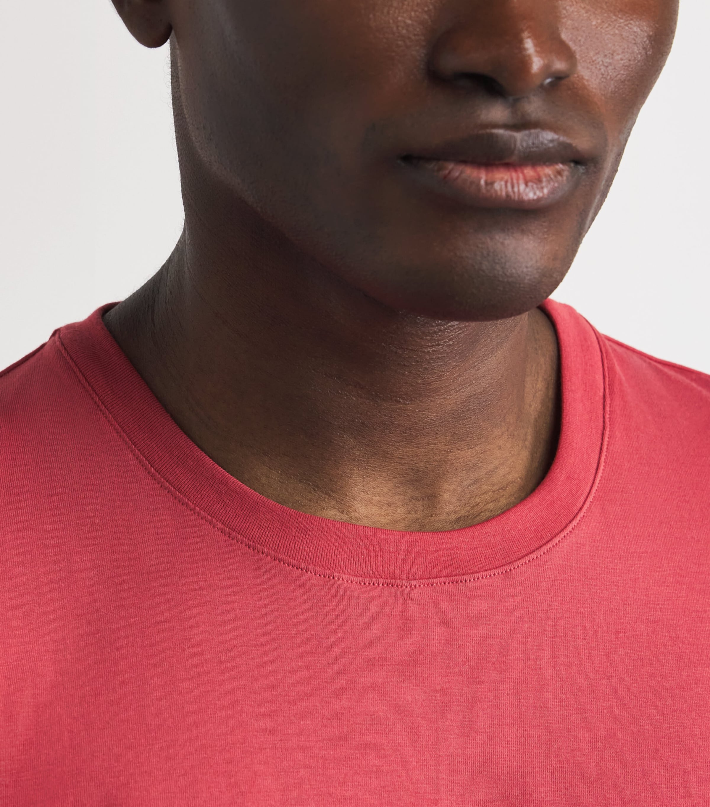 Hanro Mens Cotton Living Crew-Neck T-Shirt Garnet Rose Image 3