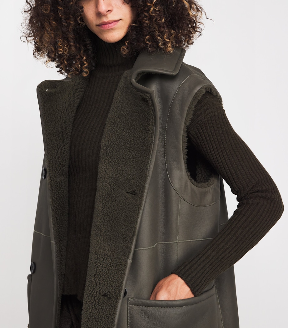 Reversible Leather-Shearling Gilet MOSS GREEN Image 7