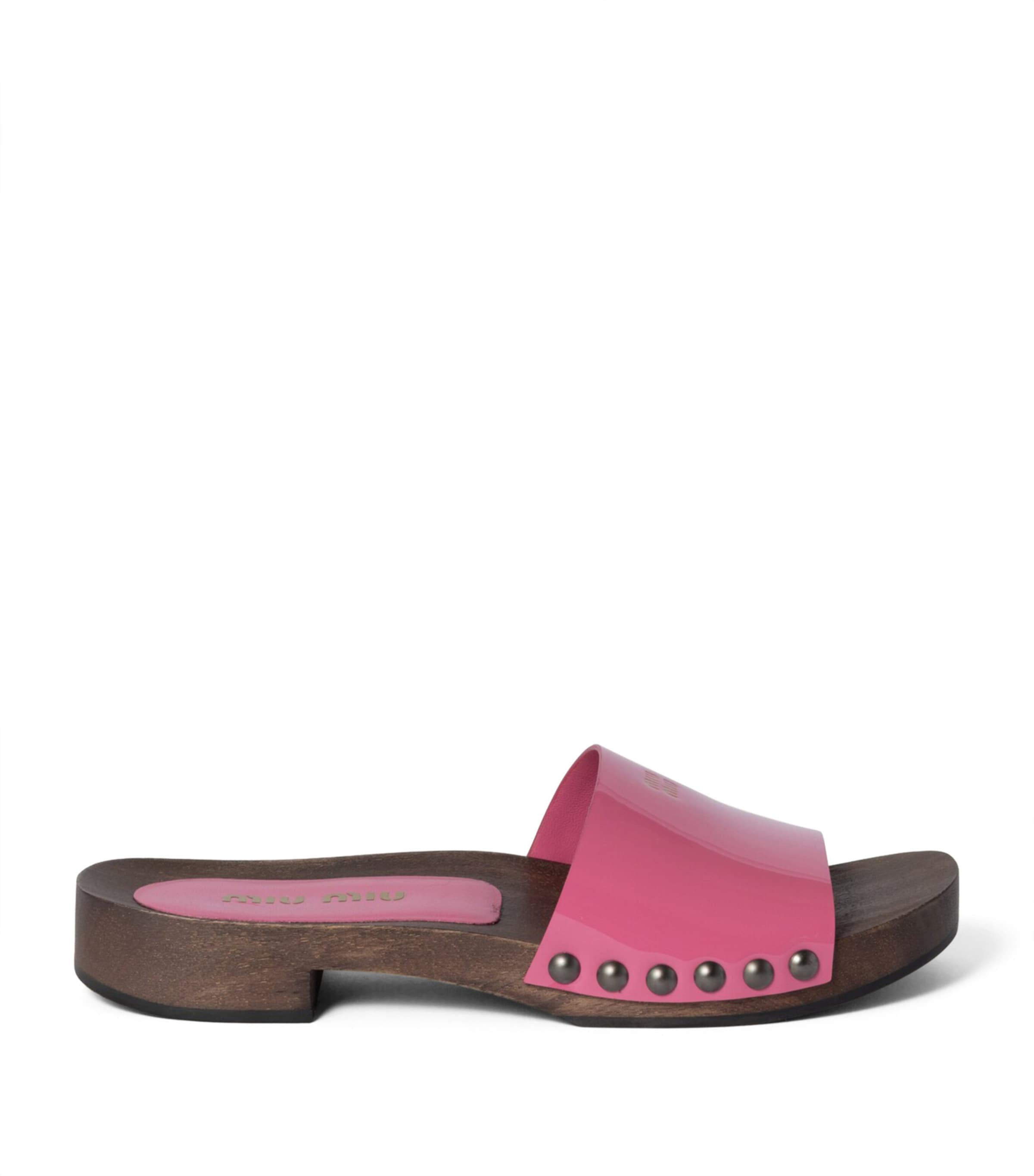 Miu Miu Patent leather clogs 関税込 ミュウミュウのスリッパ Red Patent Leather Clogs | Miu Miu
