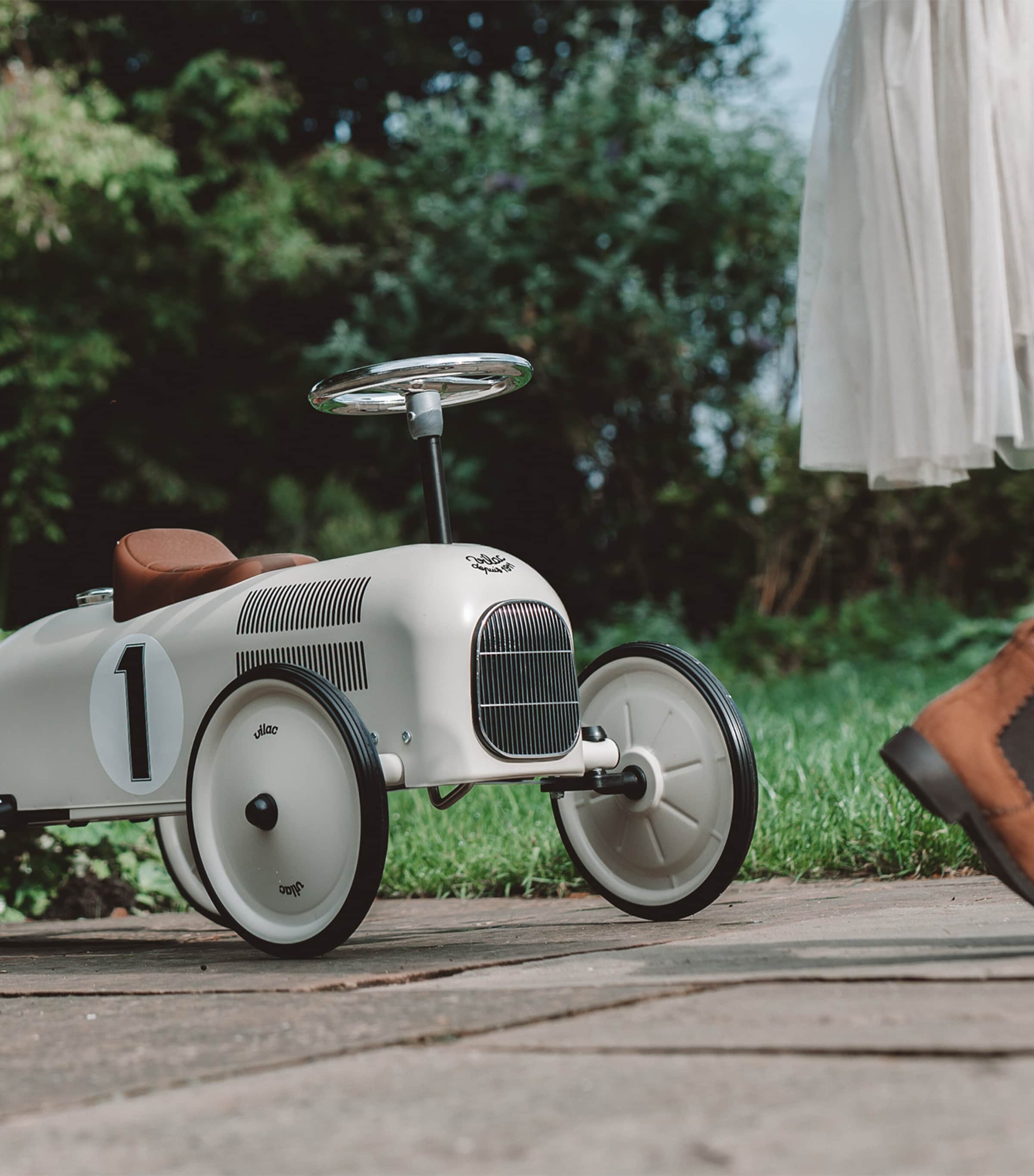 vilac Metal Car | Harrods US