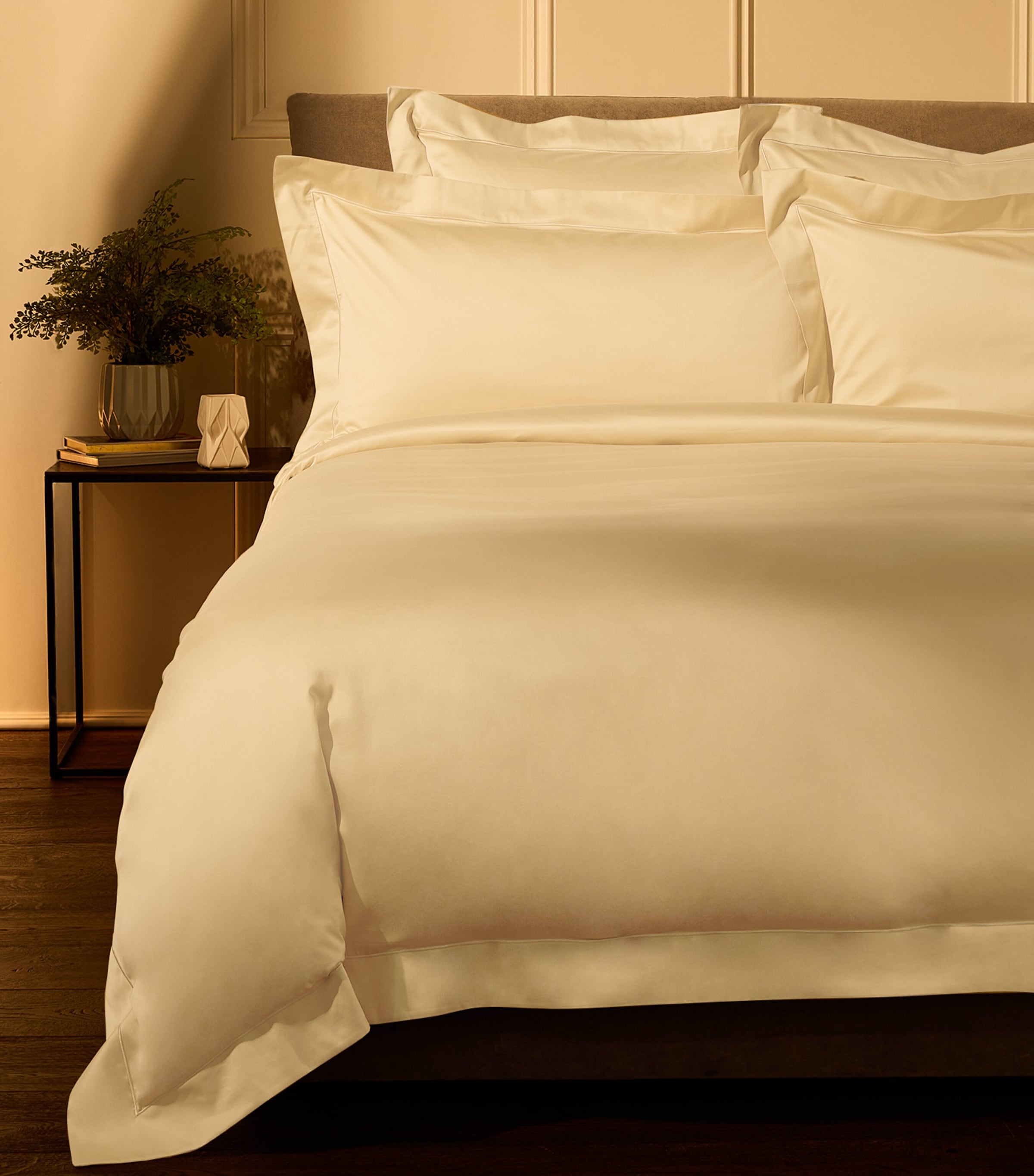 Bourdon Super King Flat Sheet (270cm x 300cm) 870 REIMS Image 2