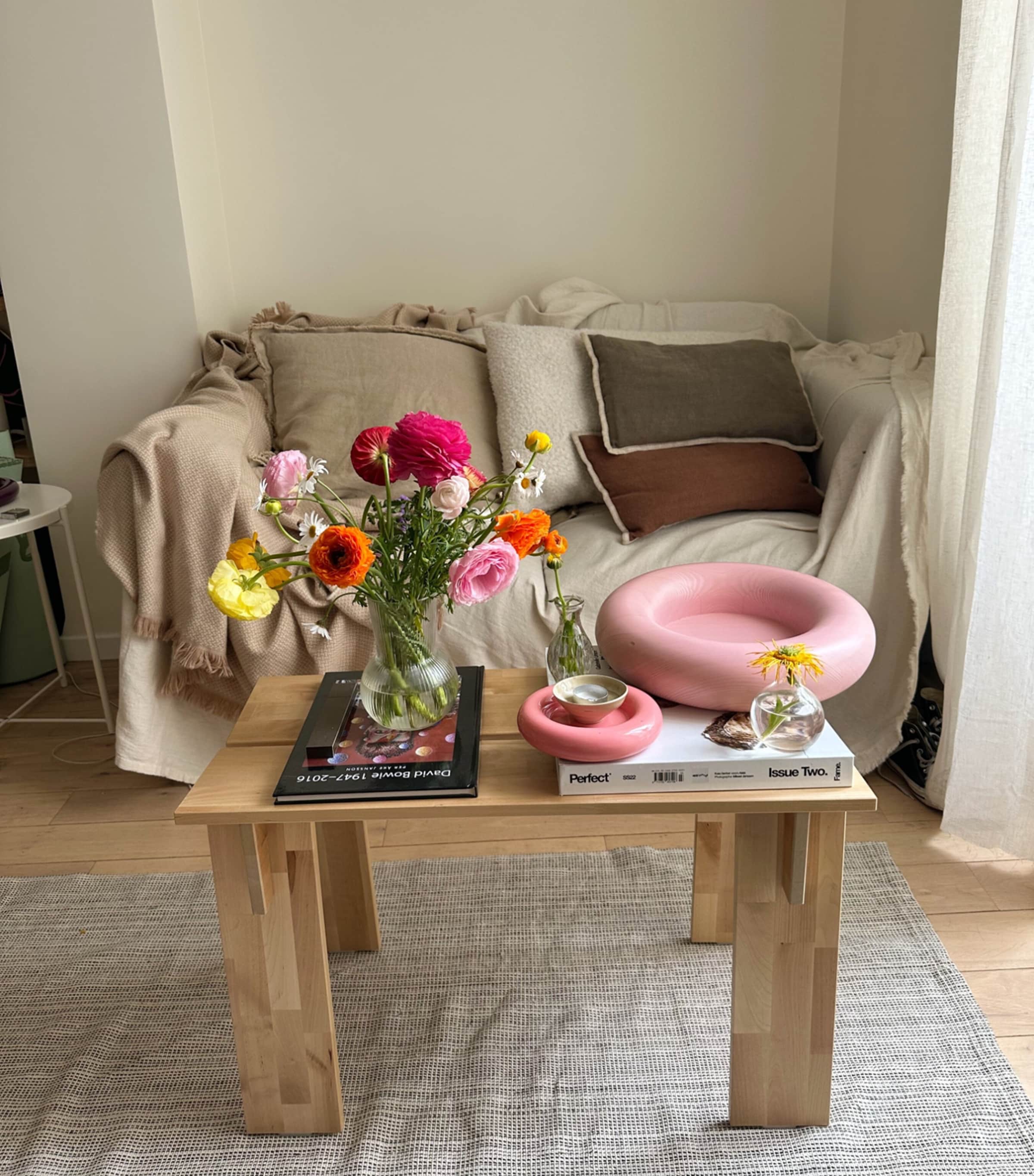 Gustaf Westman Solid Pine Chunky Bowl (35cm) | Harrods SE