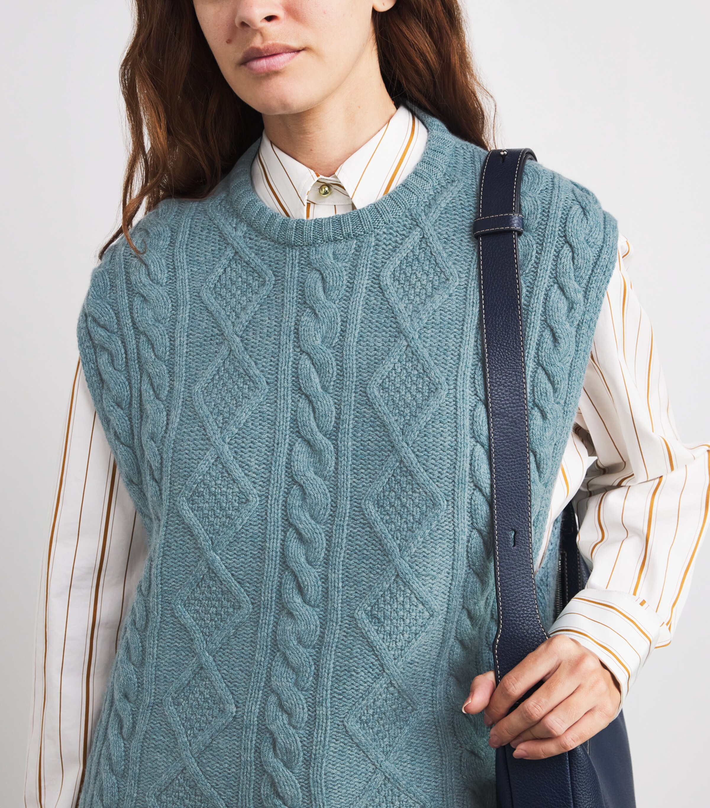 Cashmere Aran-Knit Oversized Sweater Vest HC0038 SEASCAPE Image 6