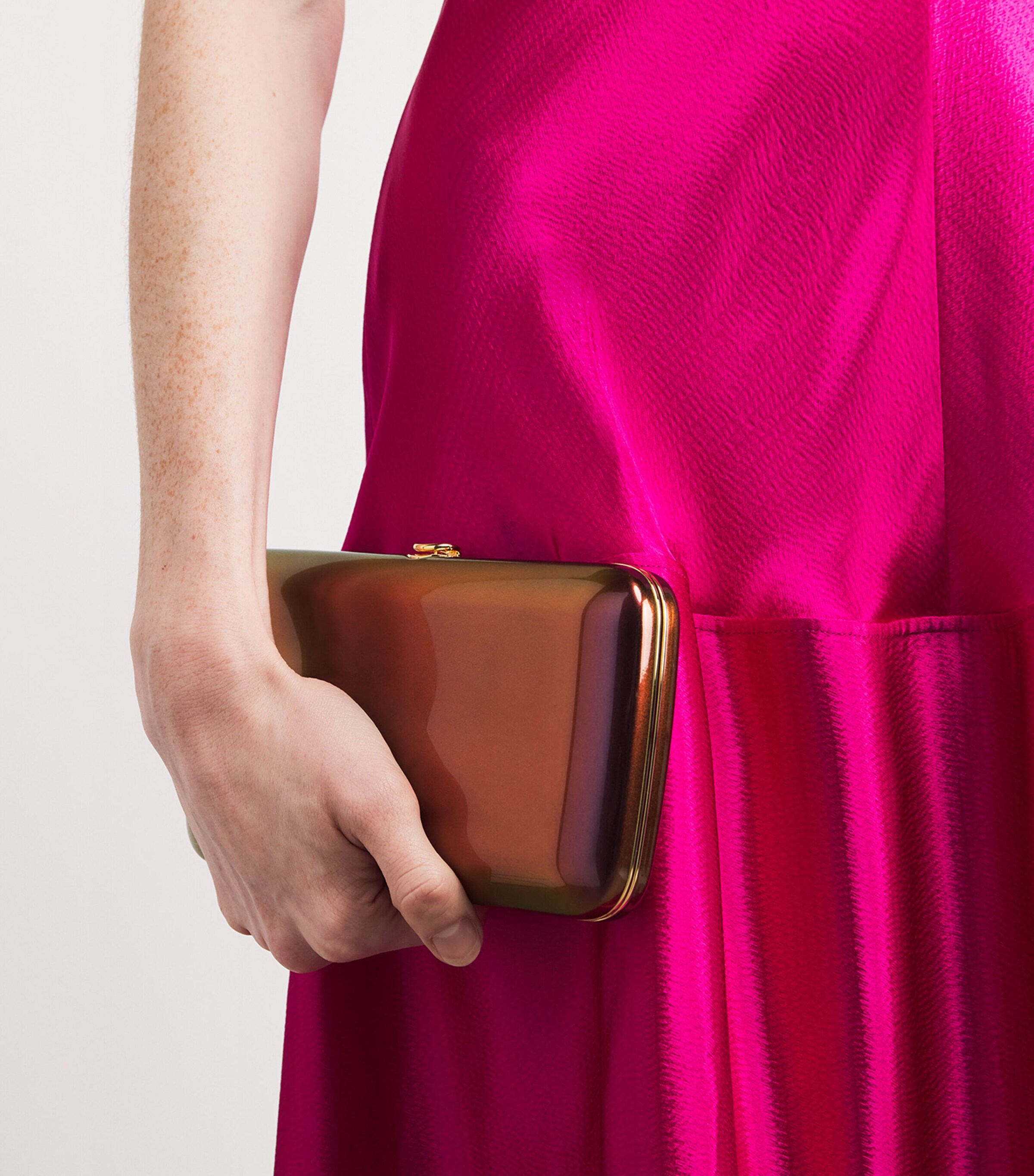 Iridescent Finley Clutch Bag BURGUNDY Image 2