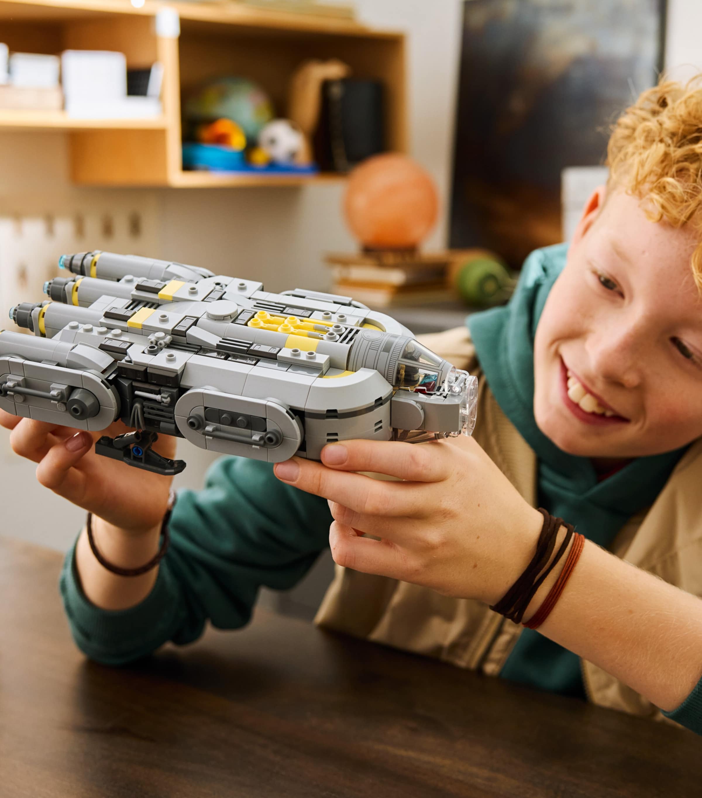 Lego LEGO Star Wars Anzellan Starship Building Toy 75445 Image 4