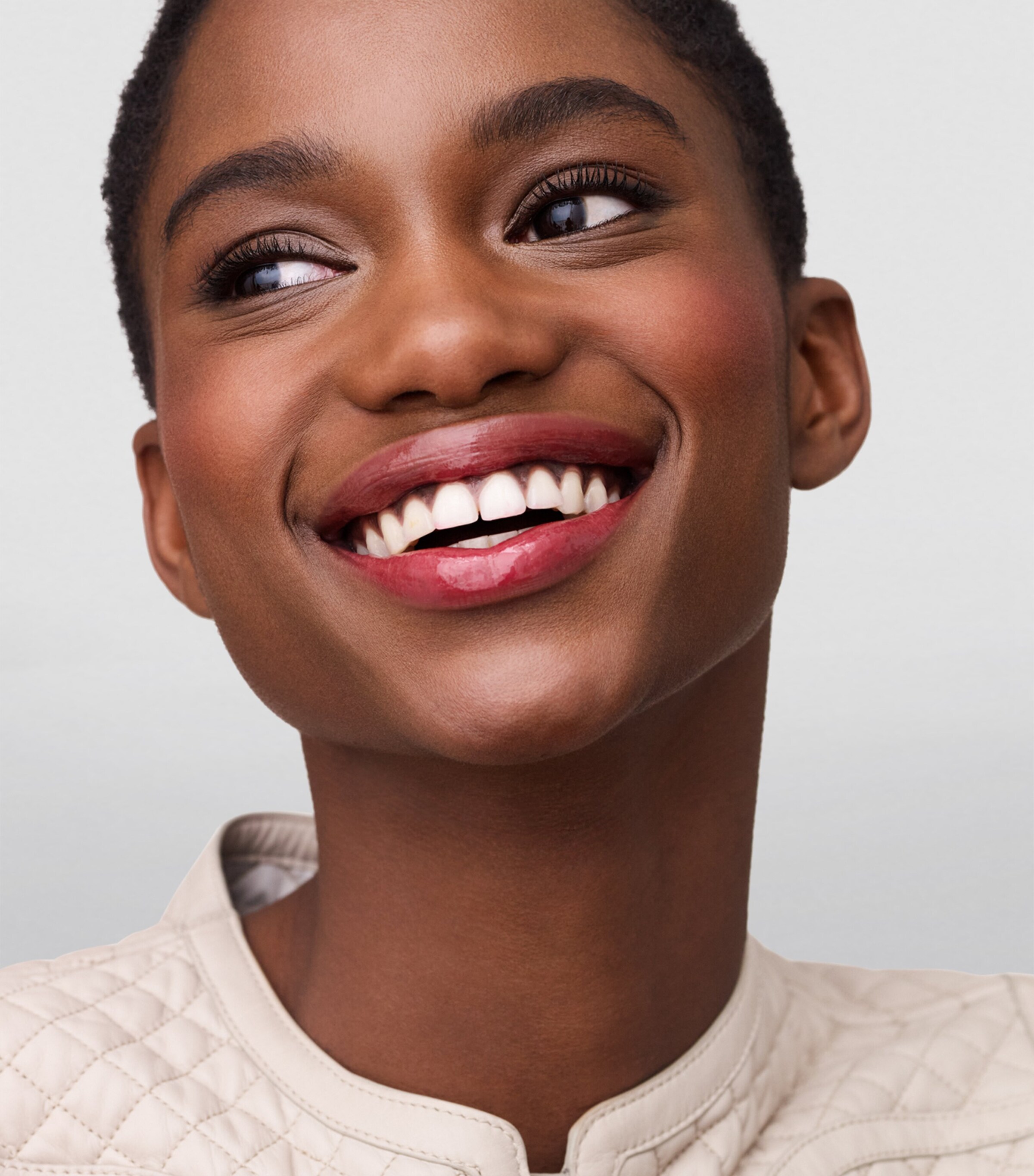 Hermèsistible Infused Care Oil (8.5ml) - 04 Rouge Amarelle 04 ROUGE AMARELLE Image 5