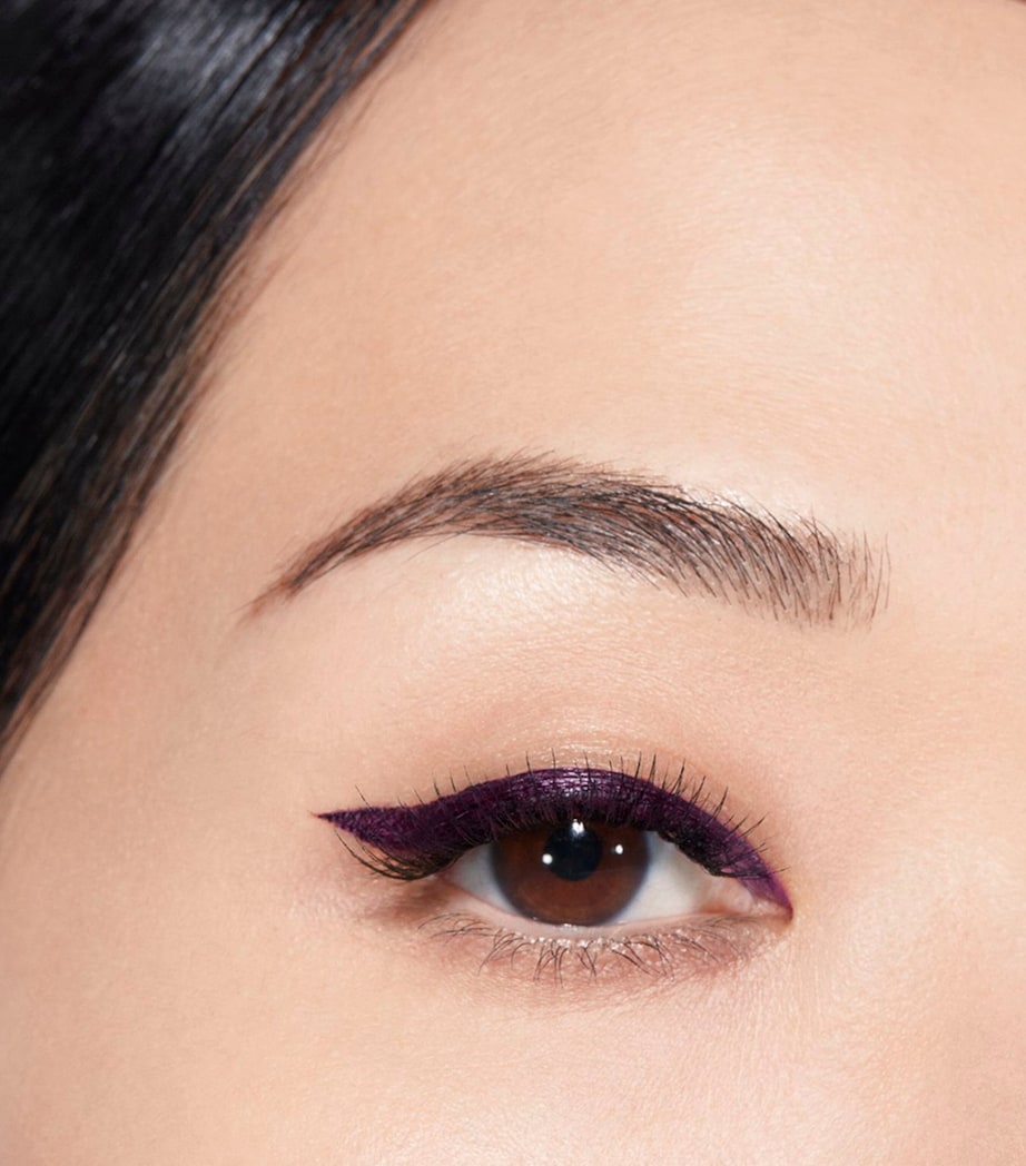 CHANEL LE LINER DE CHANEL High Precision Waterproof Liquid Eyeliner Prune Mysterieux Image 3