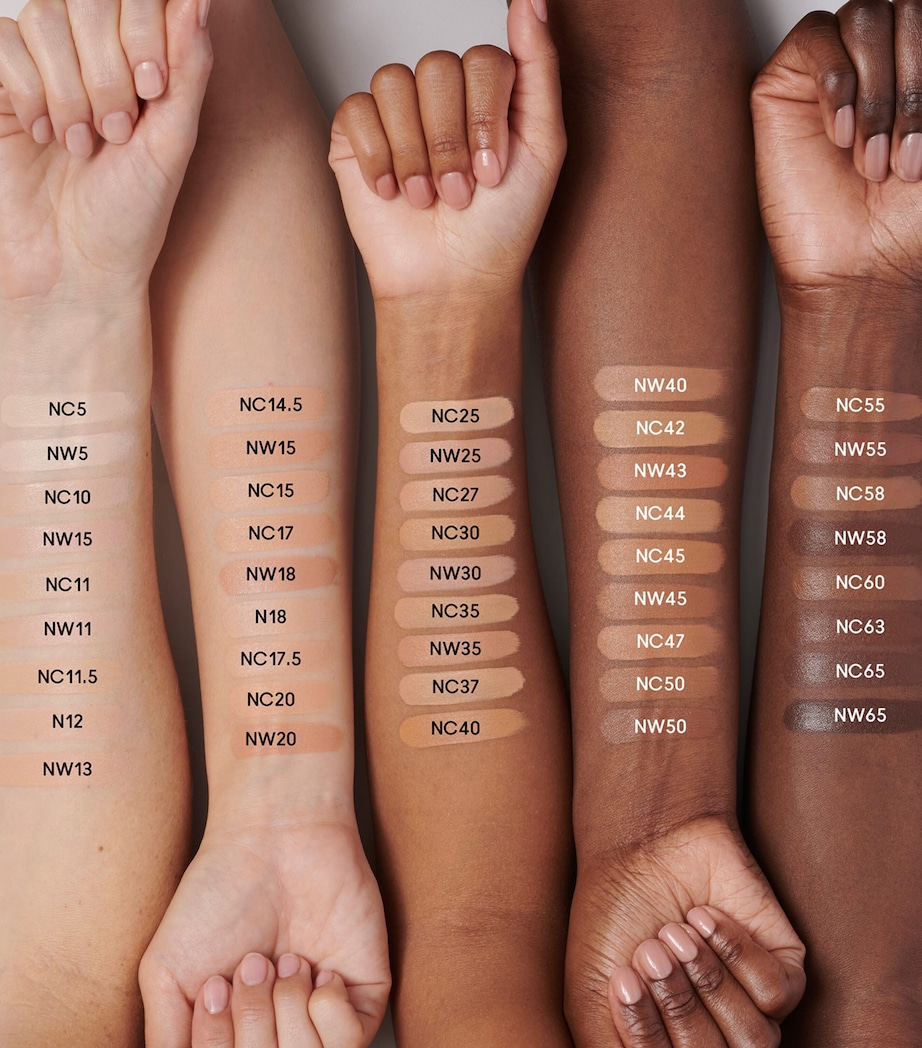 Studio Radiance 24HR Luminous Lift Concealer NW10 Image 3