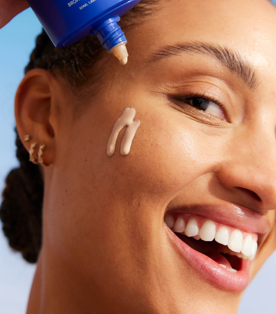 Future Fluid Superlight Mineral Skin Screen (50ml) NO COLOUR Image 3