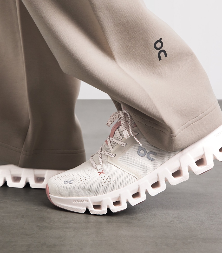 On Womens Cloud X 5 Trainers Pearl | Oyster Image 2