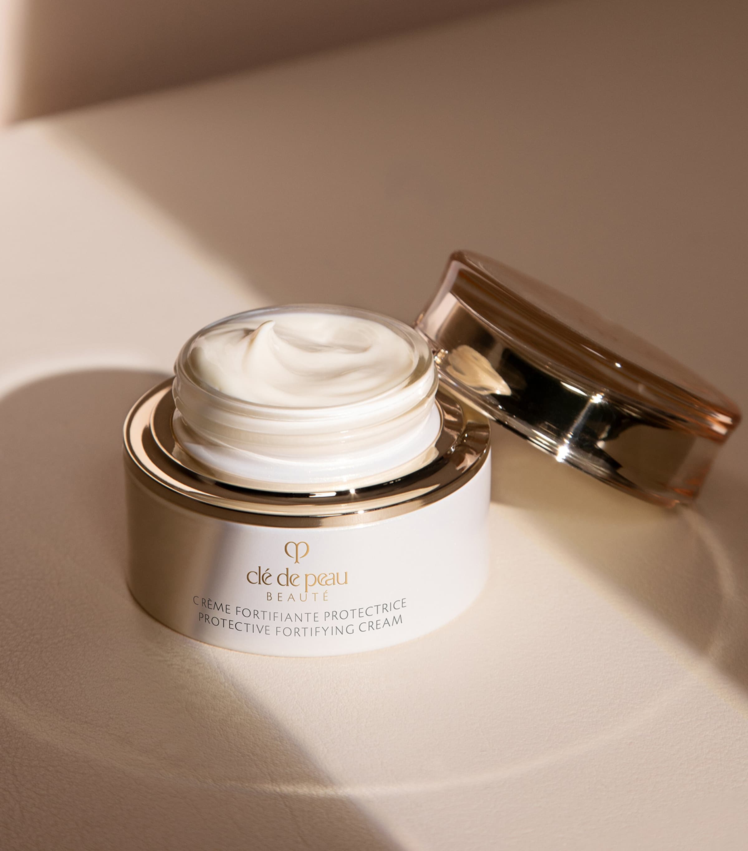 clé de peau BEAUTÉ クリーム フォルティファイアント　2個 Cle de Peau Beaute Protective Fortifying Cream SPF 22, 1.7 oz