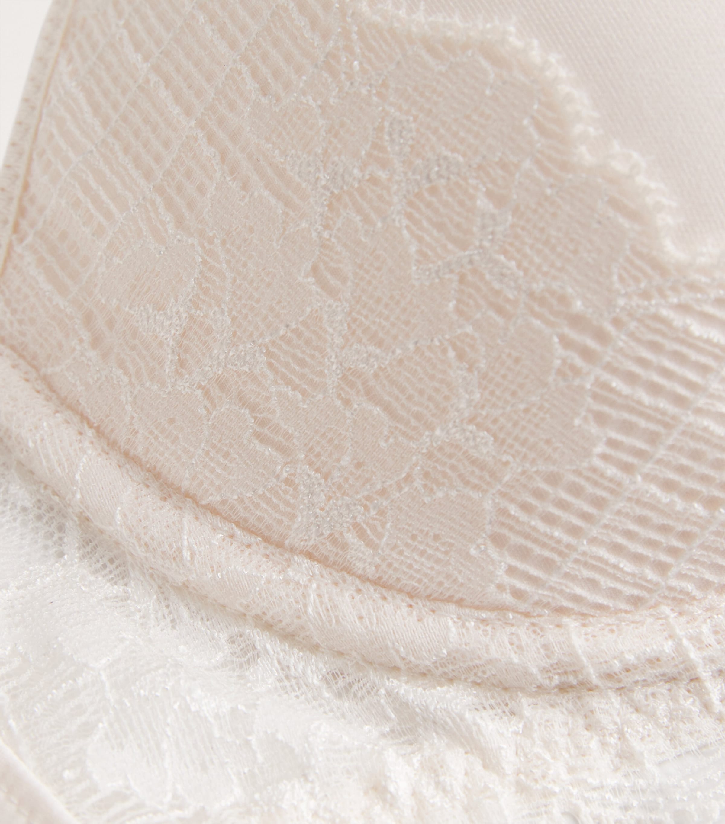 Spacer Plunge Reve Bra 314 SAKURA PINK Image 4