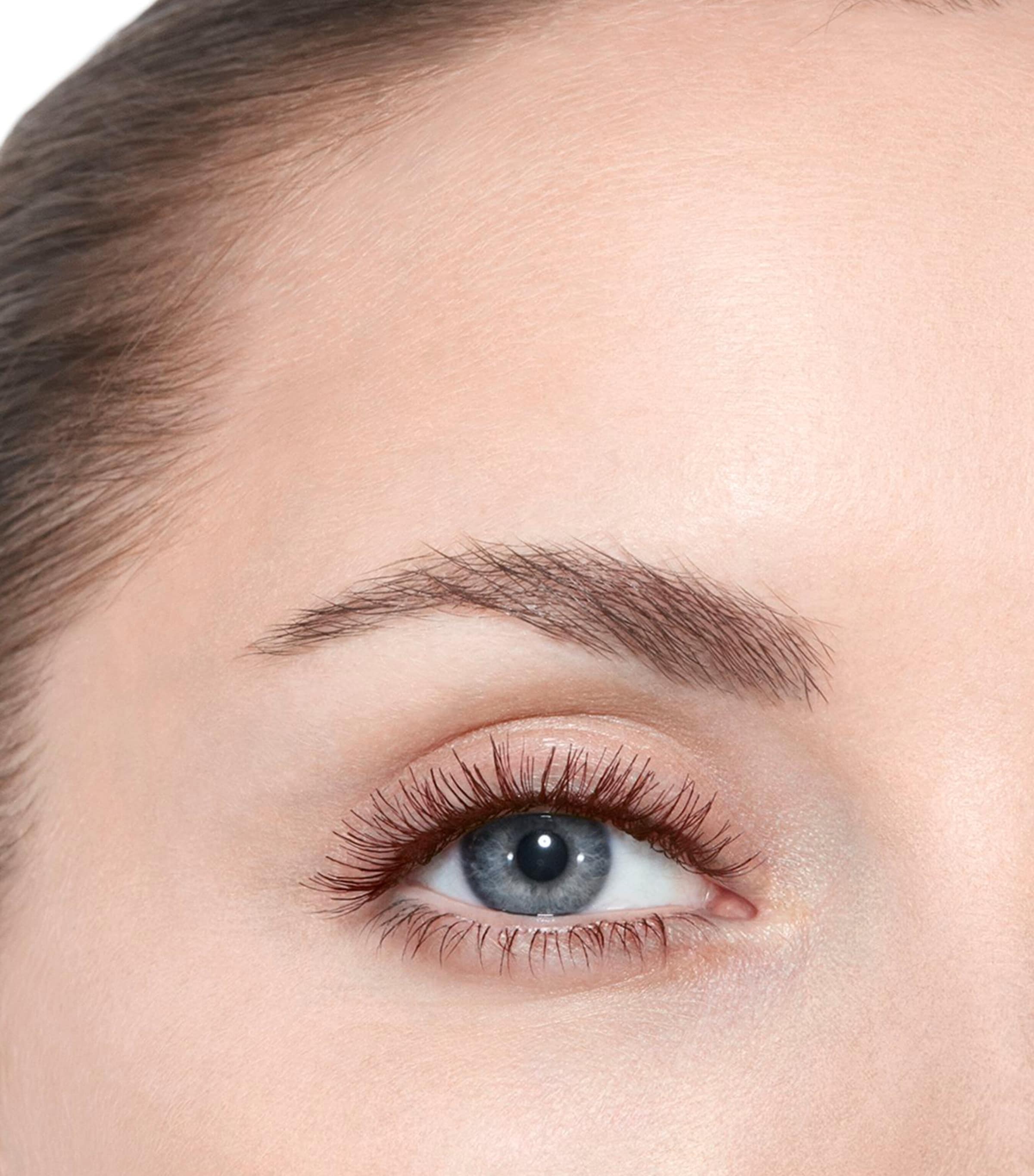 CHANEL LES BEIGES MASCARA Volume and Definition Mascara Deep Brown Image 5