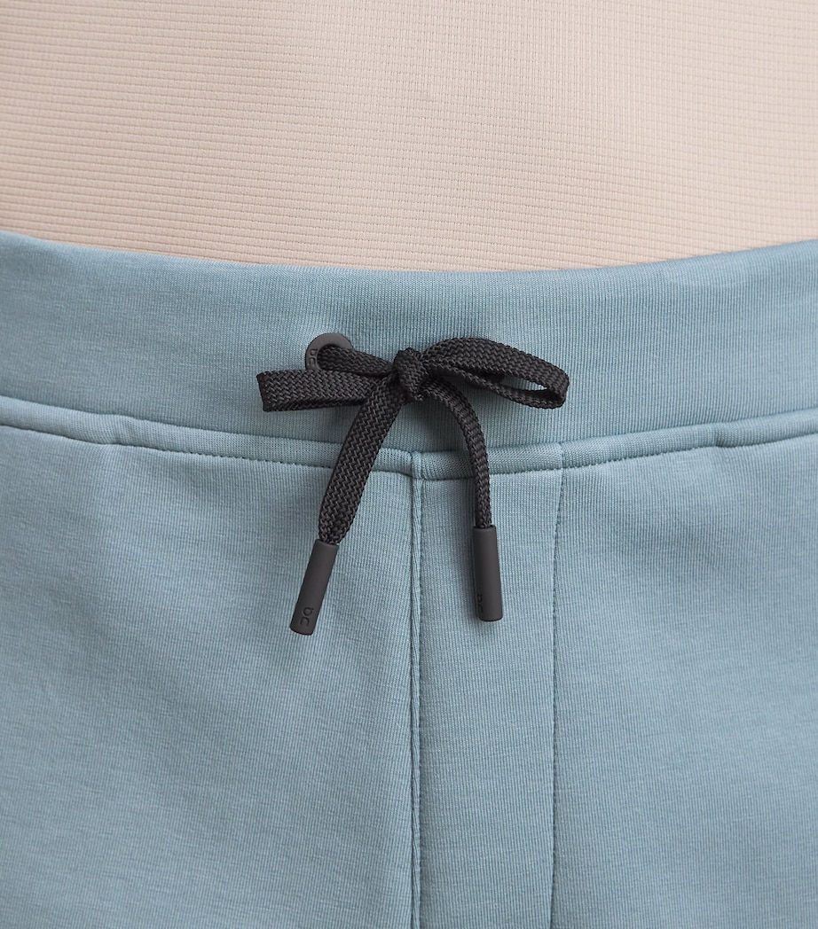 On Mens Focus Tech Shorts Agave Image 3