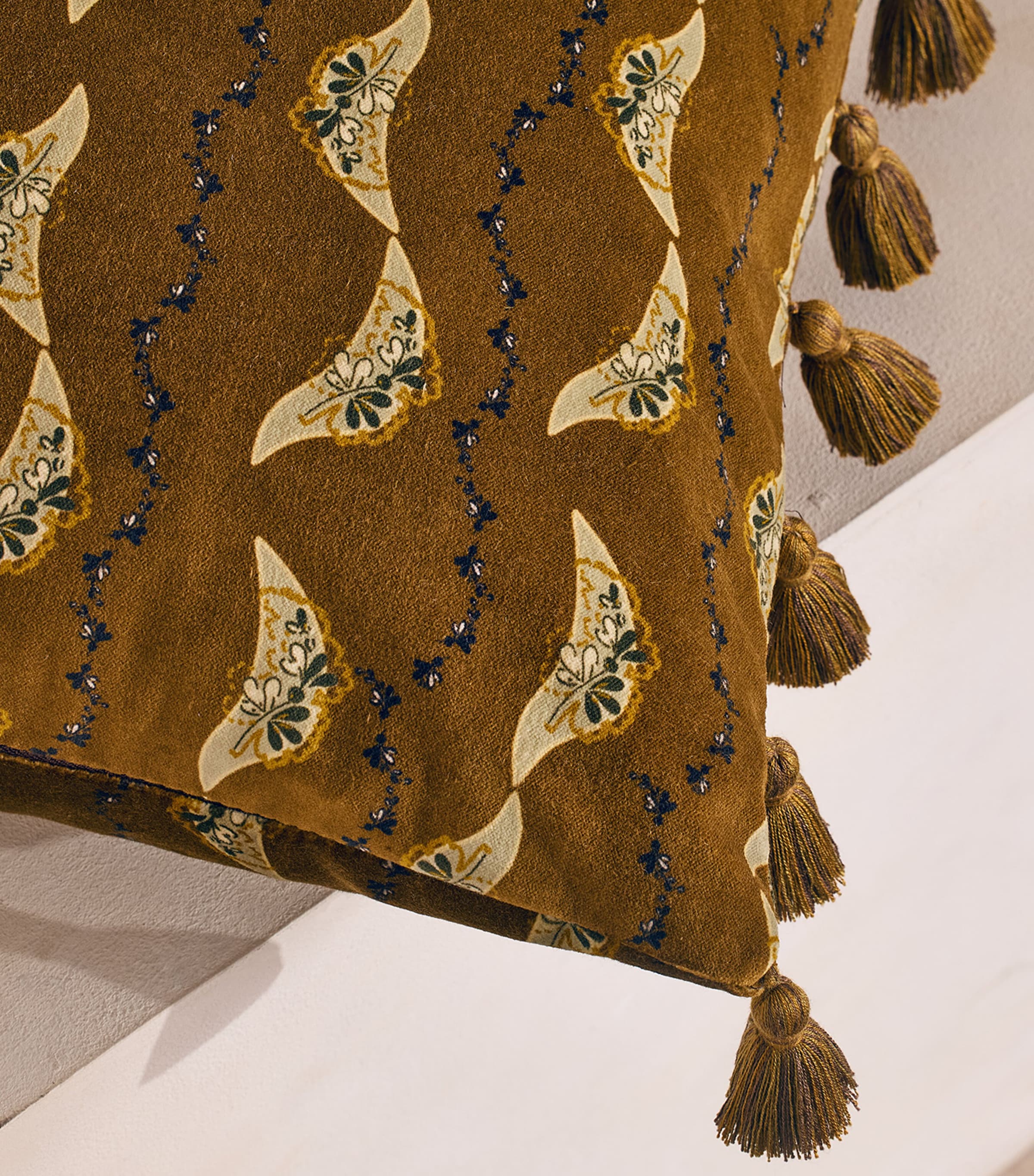 Soho Home Deklan Cushion (50cm x 50cm) Ochre Image 3
