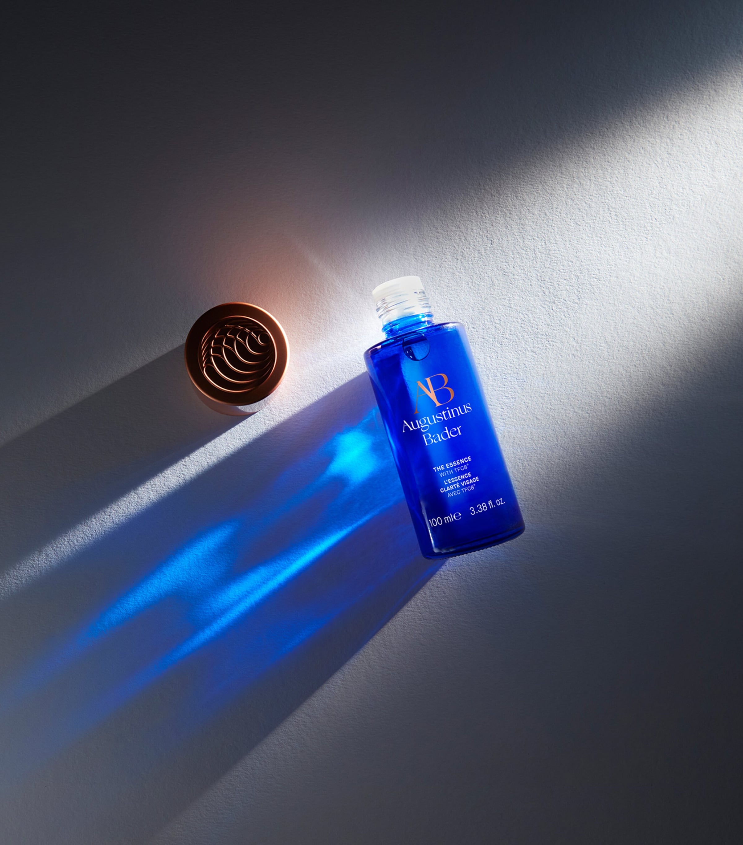 The Essence (100ml) NO COLOUR Image 4