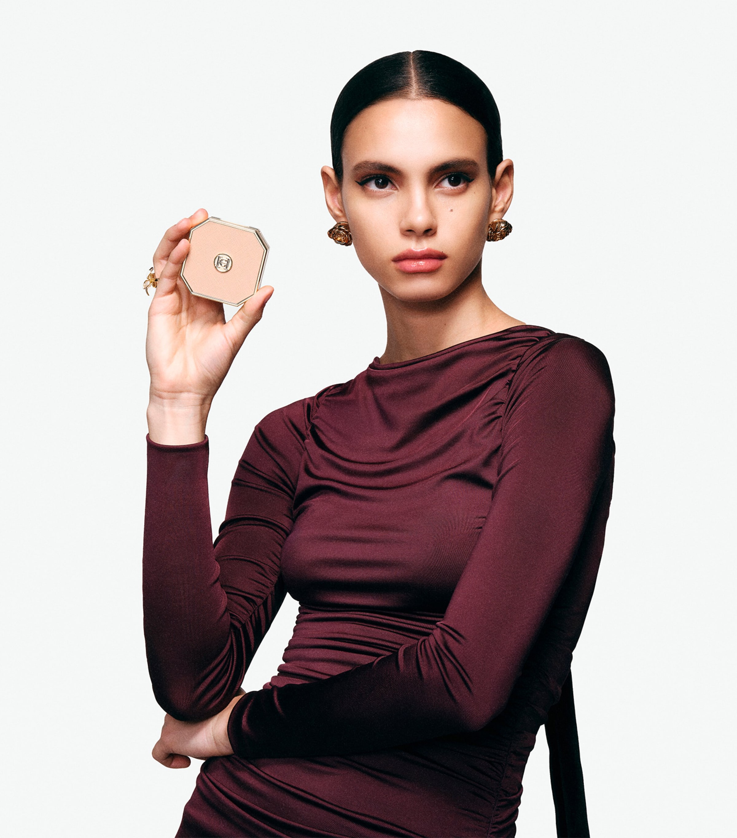 Nude Couture Matte Bronzer DEEP 40 Image 6