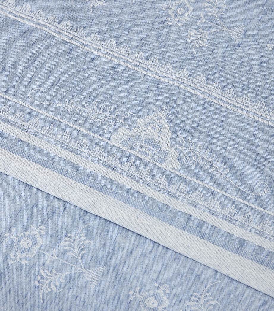 Royal Copenhagen Jacquard Heritage Tablecloth (145cm x 270cm) Blue Image 3