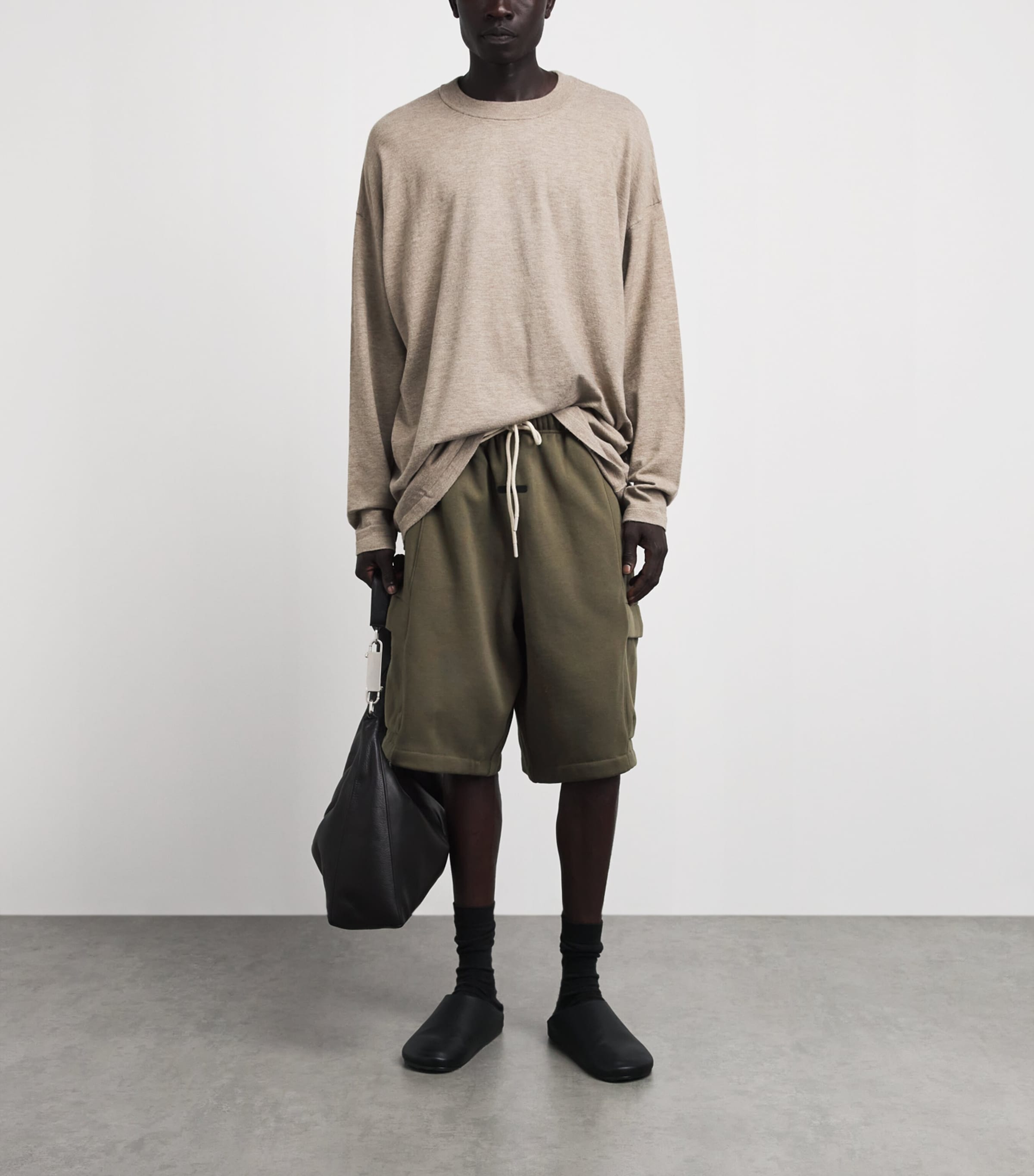 FEAR OF GOD ESSENTIALS Mens Cargo Basketball Shorts Moss Image 2