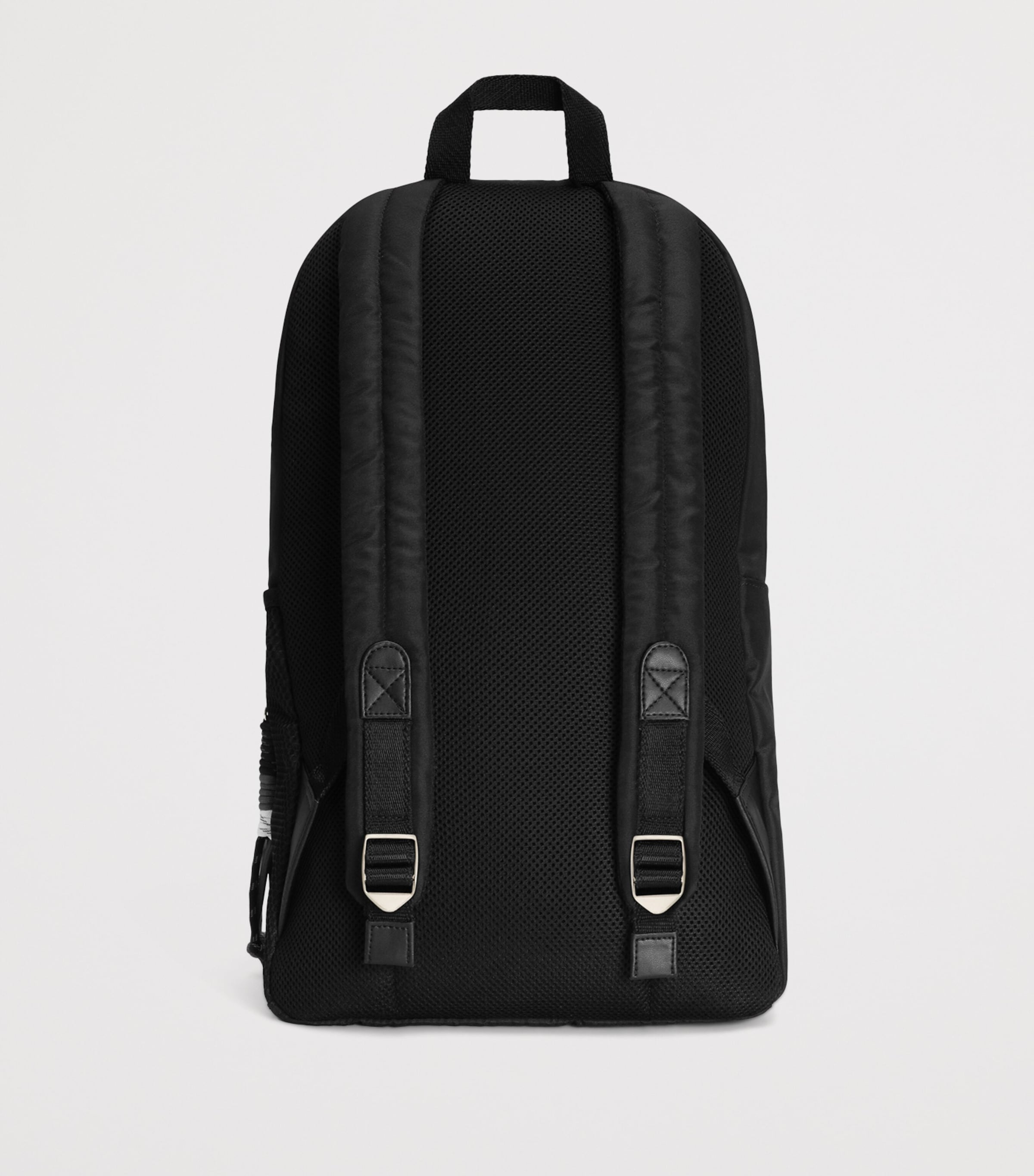 Mesh Logo Backpack 8B939-BLACK/WHITE Image 3