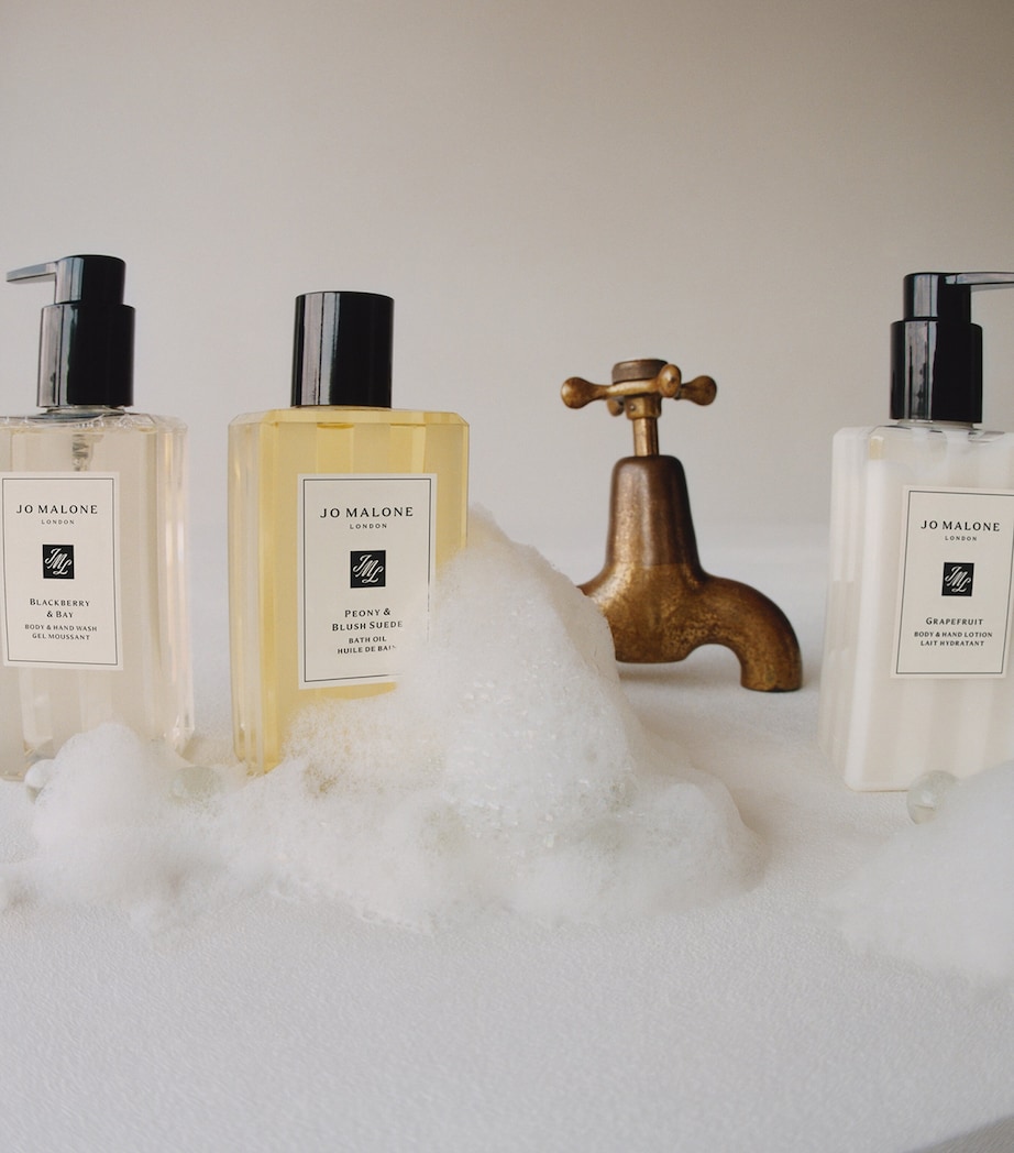 Peony And Blush Suede Bath Oil (250ml) NO COLOUR Image 4