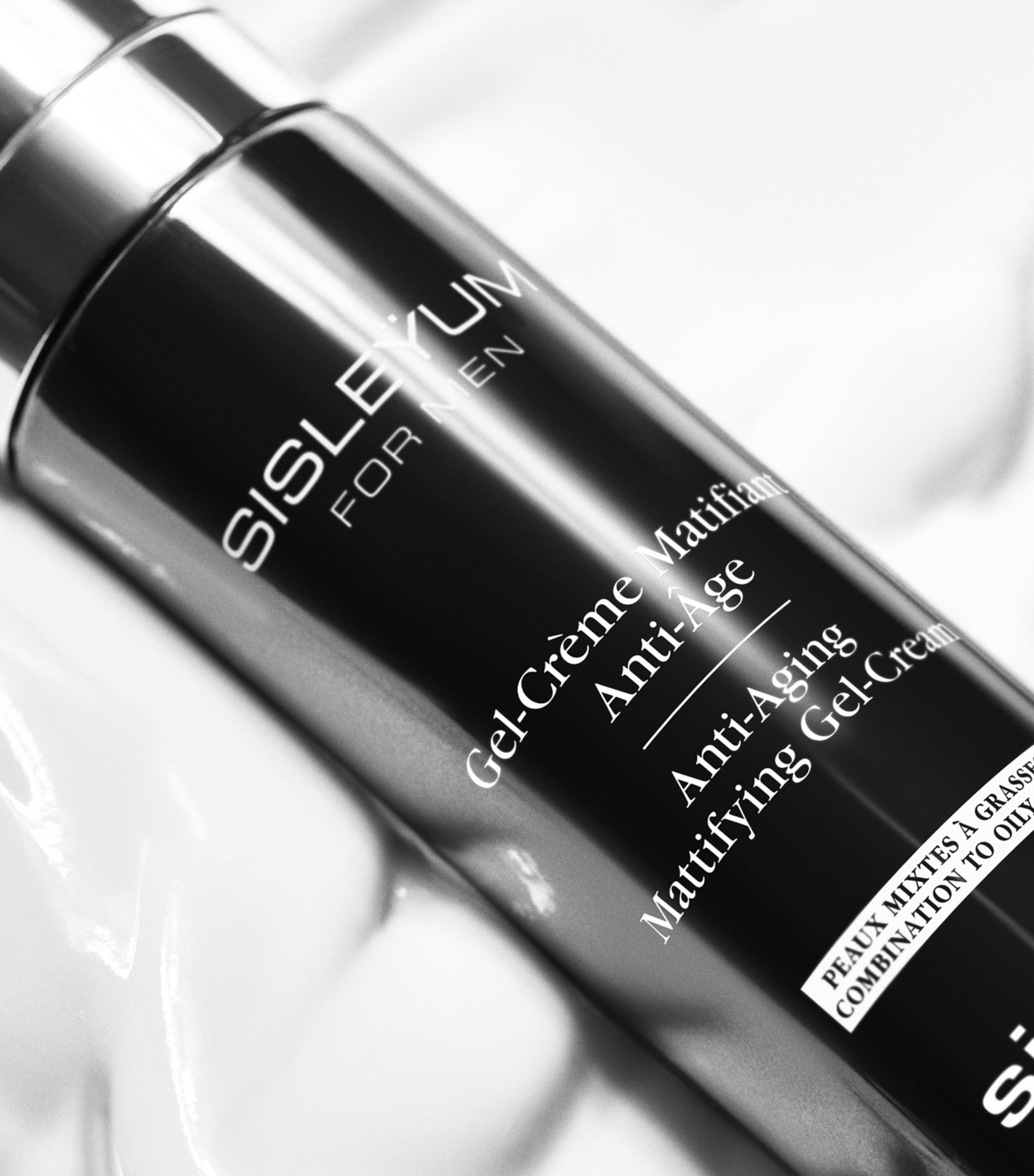 Sisleÿum Anti-Ageing Mattifying Gel-Cream (50ml) NO COLOUR Image 2