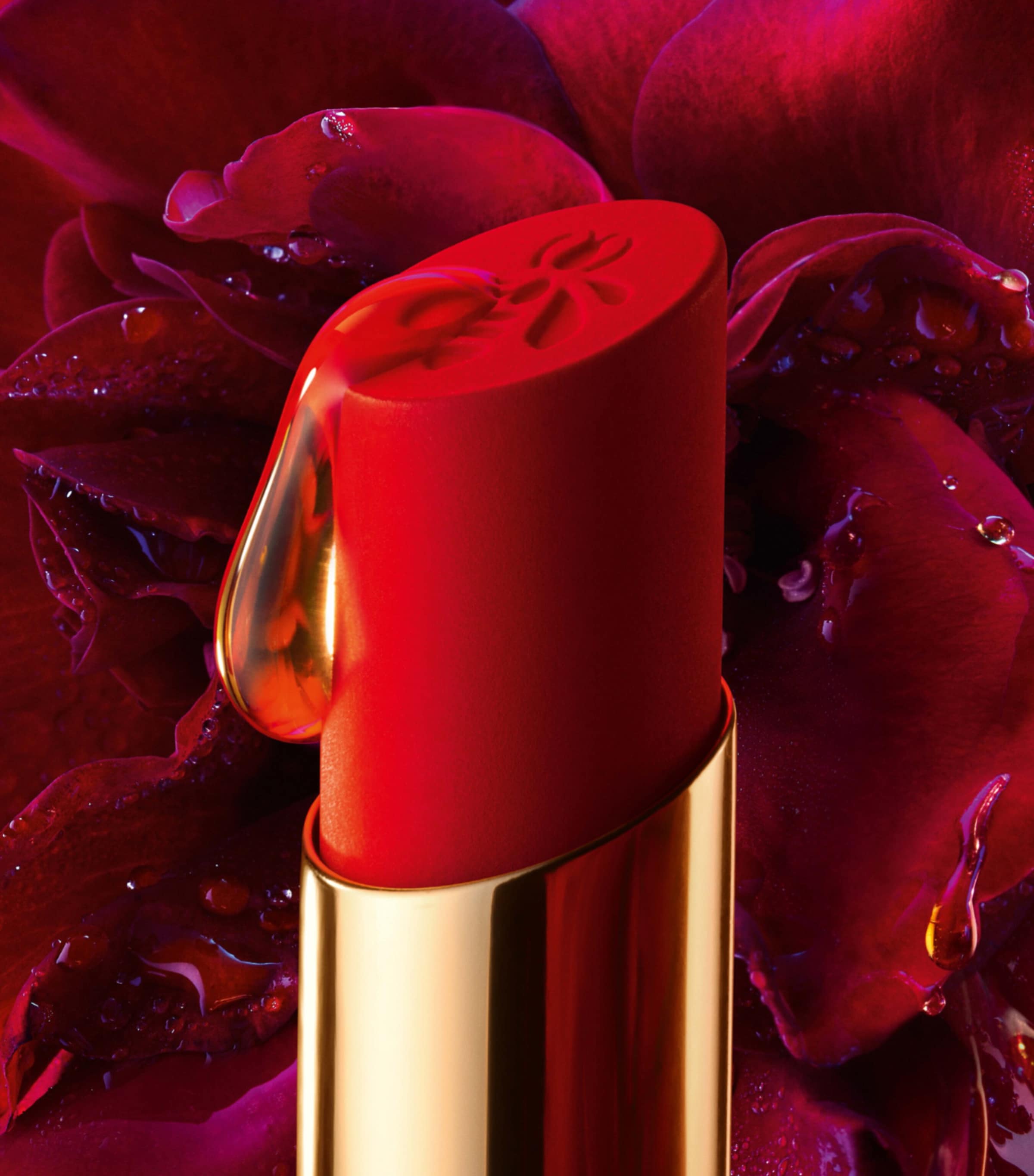 Guerlain KissKiss Honey-Infused Intense Lipstick Petal Red Image 6