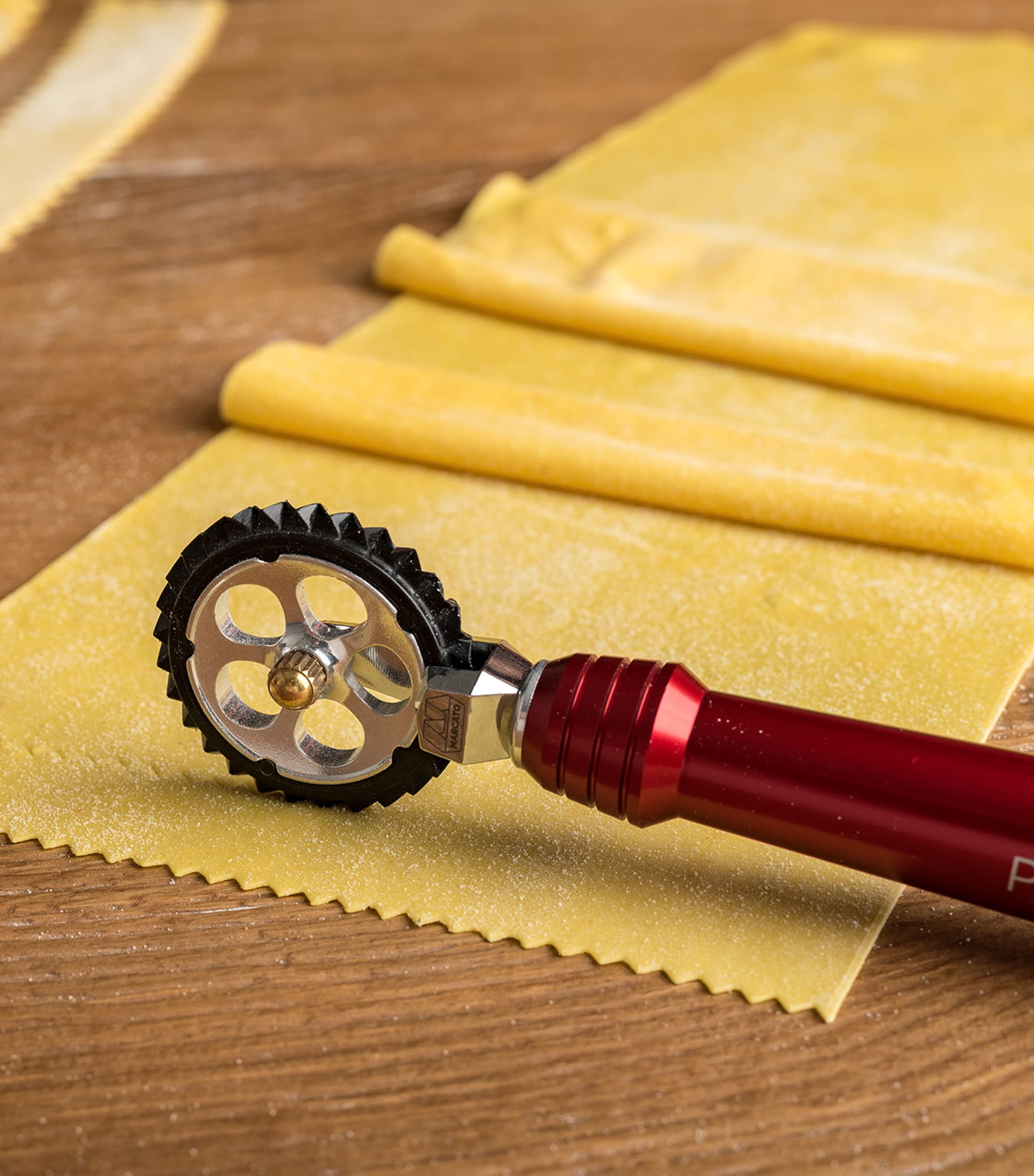 Pastawheel Pasta Cutter RED Image 2