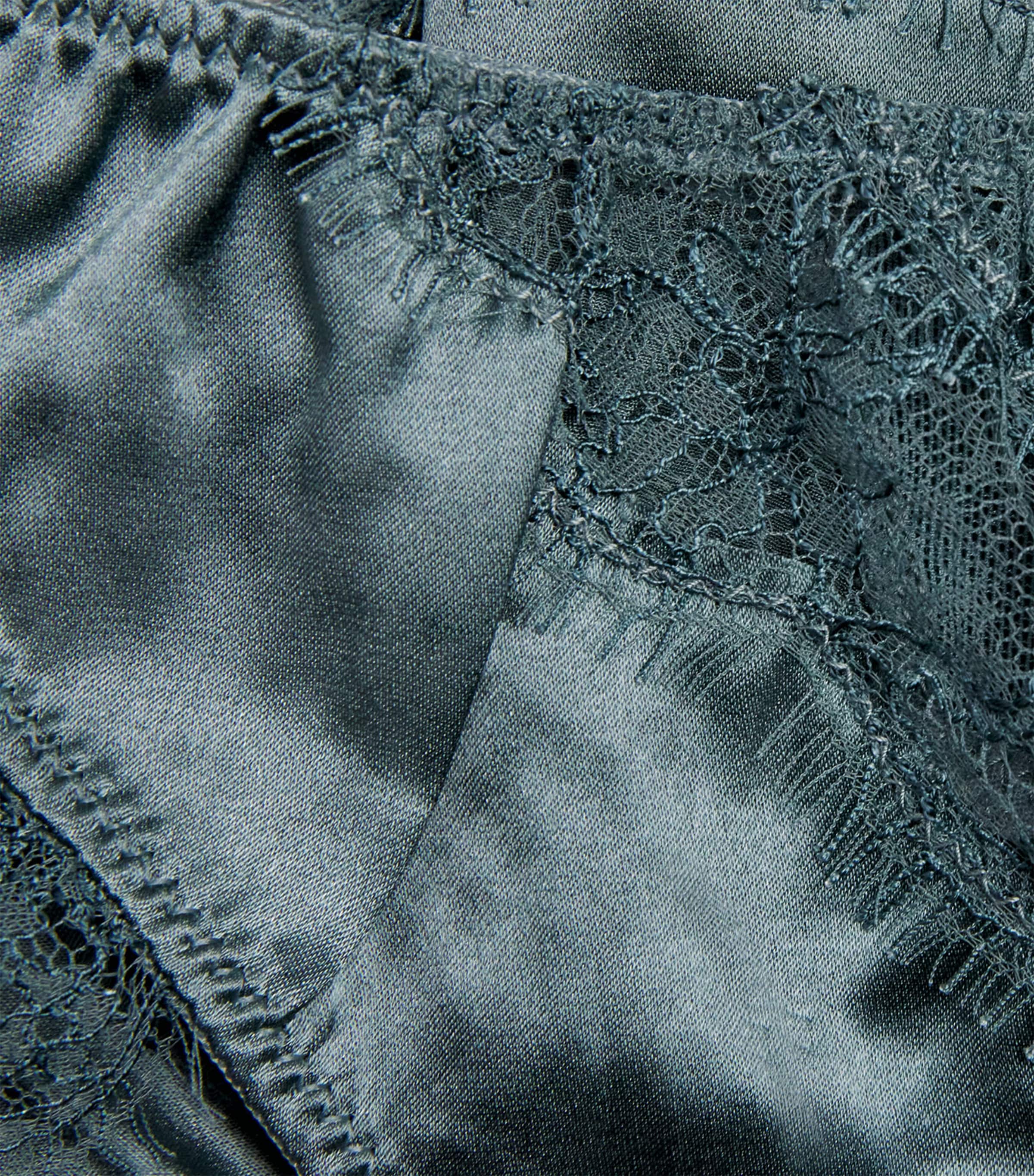 Silk-Lace Thong 970 TEMPETE Image 4