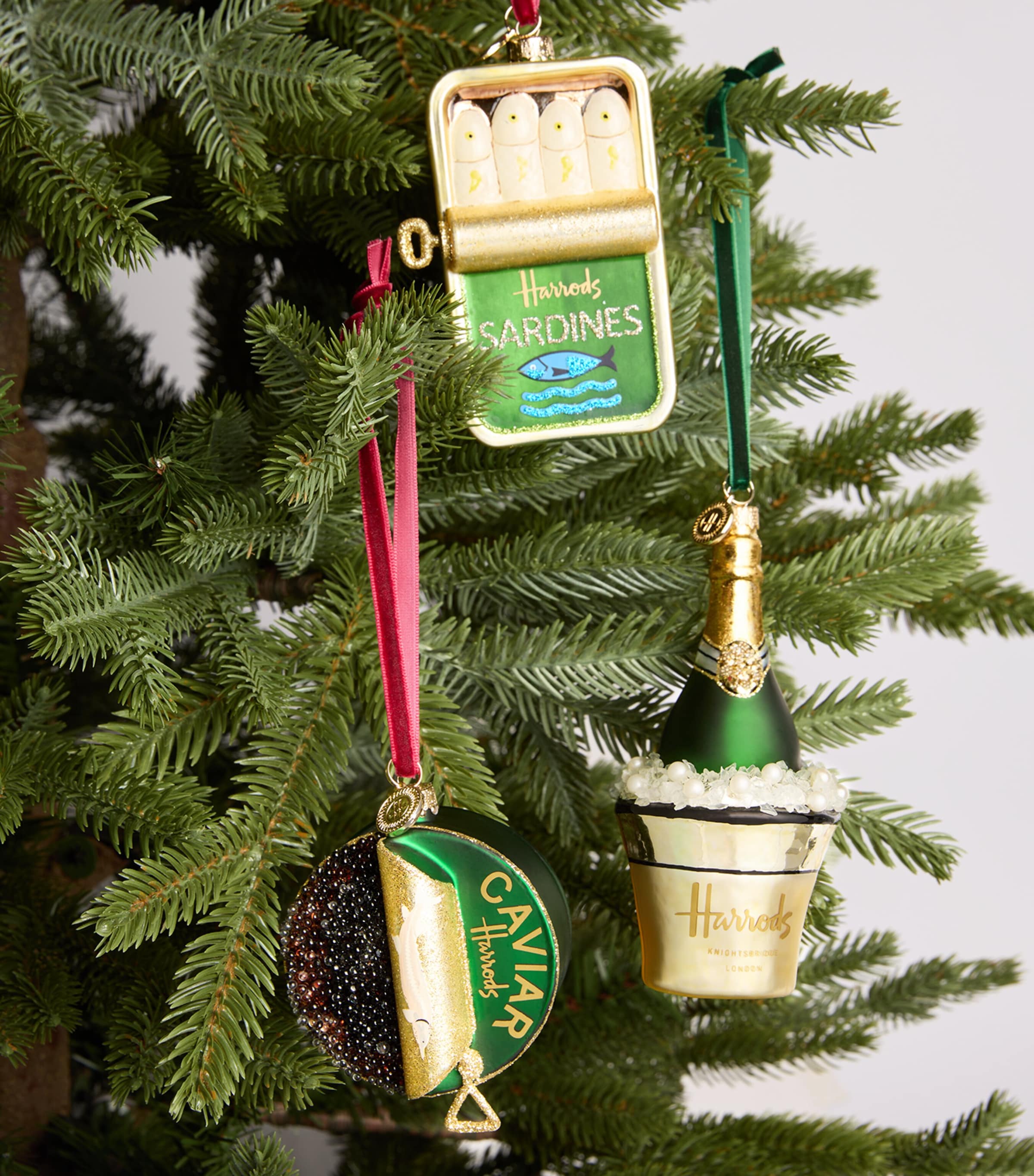 Harrods Great Harrods Feast Ornament Bundle (Set of 3) | Harrods US
