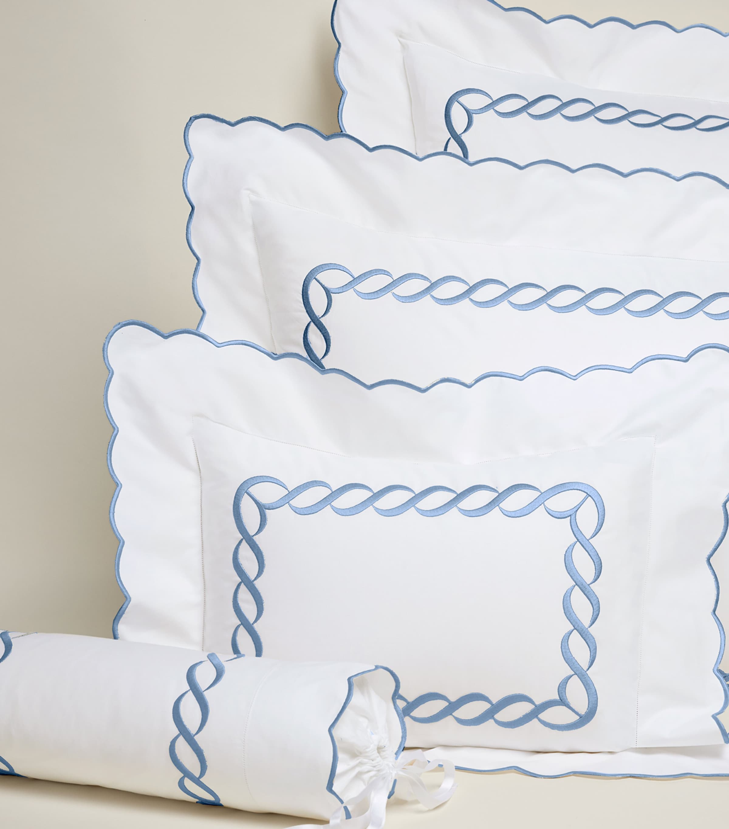 Pratesi Treccia Standard Pillowcase (50cm x 75cm) Wht/medium Blue Image 3