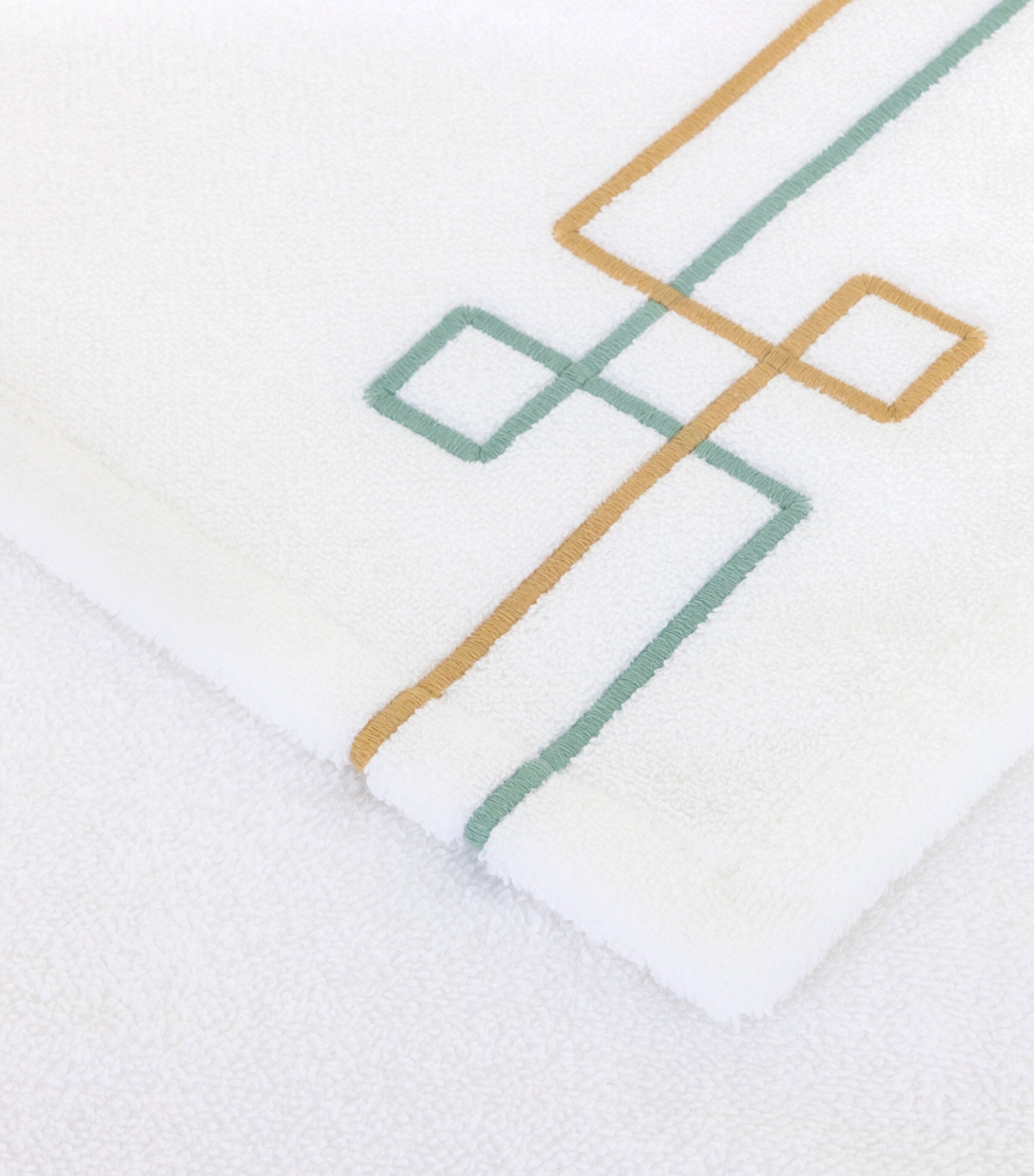 Yves Delorme Villa Bath Sheet (92cm x 160cm) White Image 4