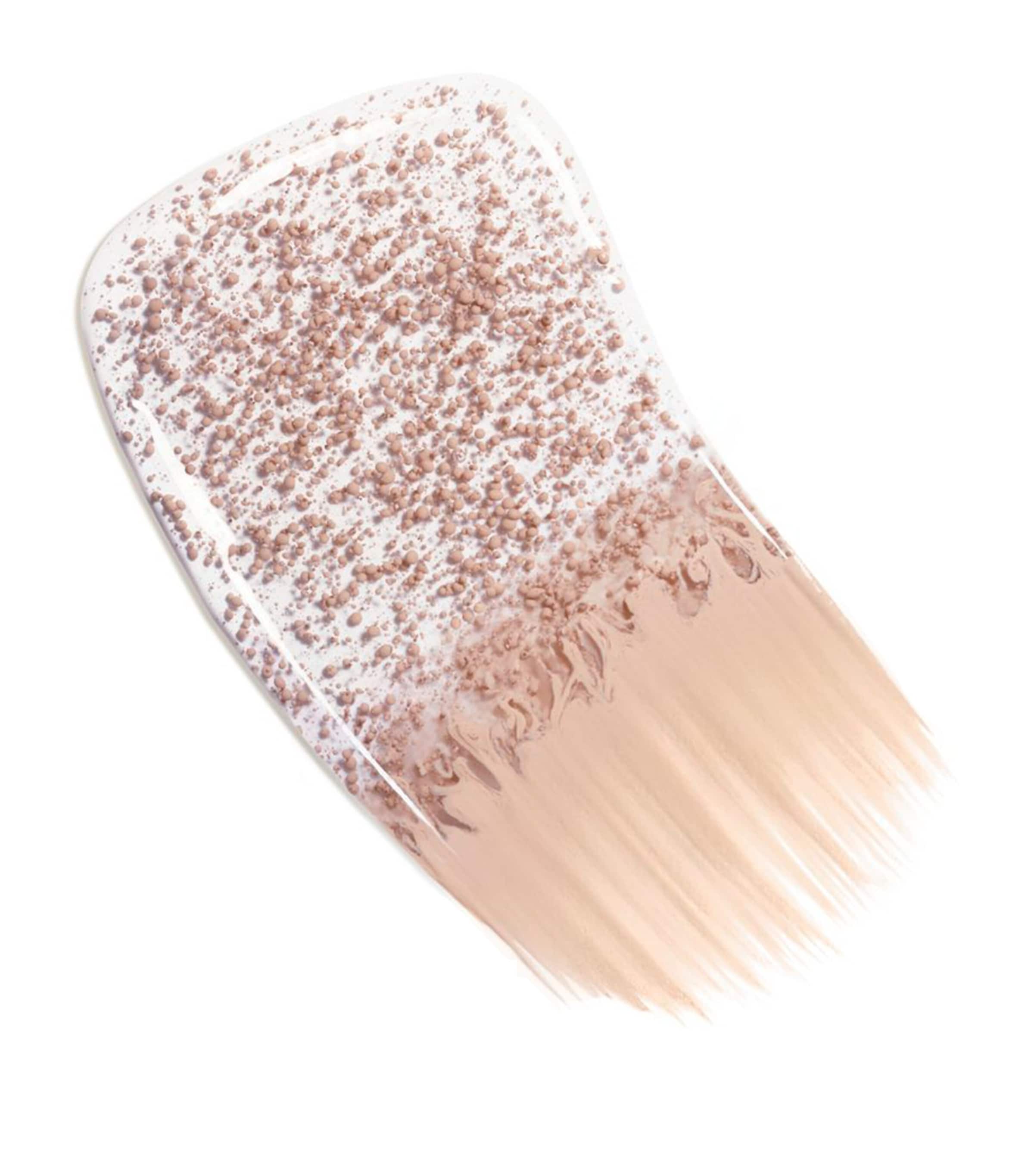 LES BEIGES Healthy Glow Tinted Moisturiser MEDIUM Image 2