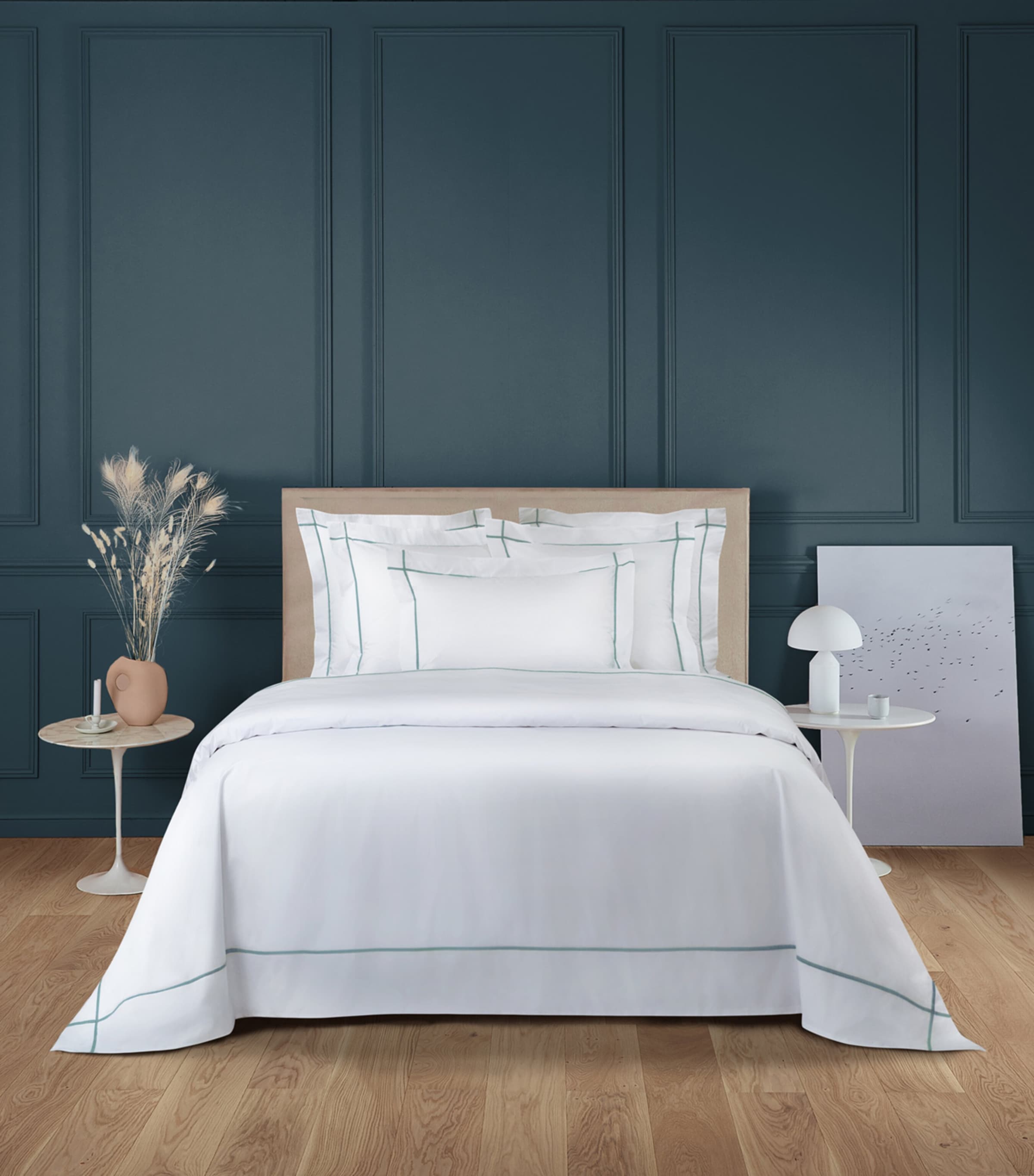 Yves Delorme Athena Super King Flat Sheet In Green