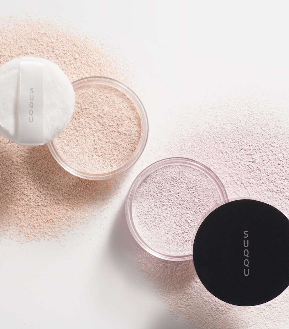 Suqqu Sheer Loose Powder Image 4