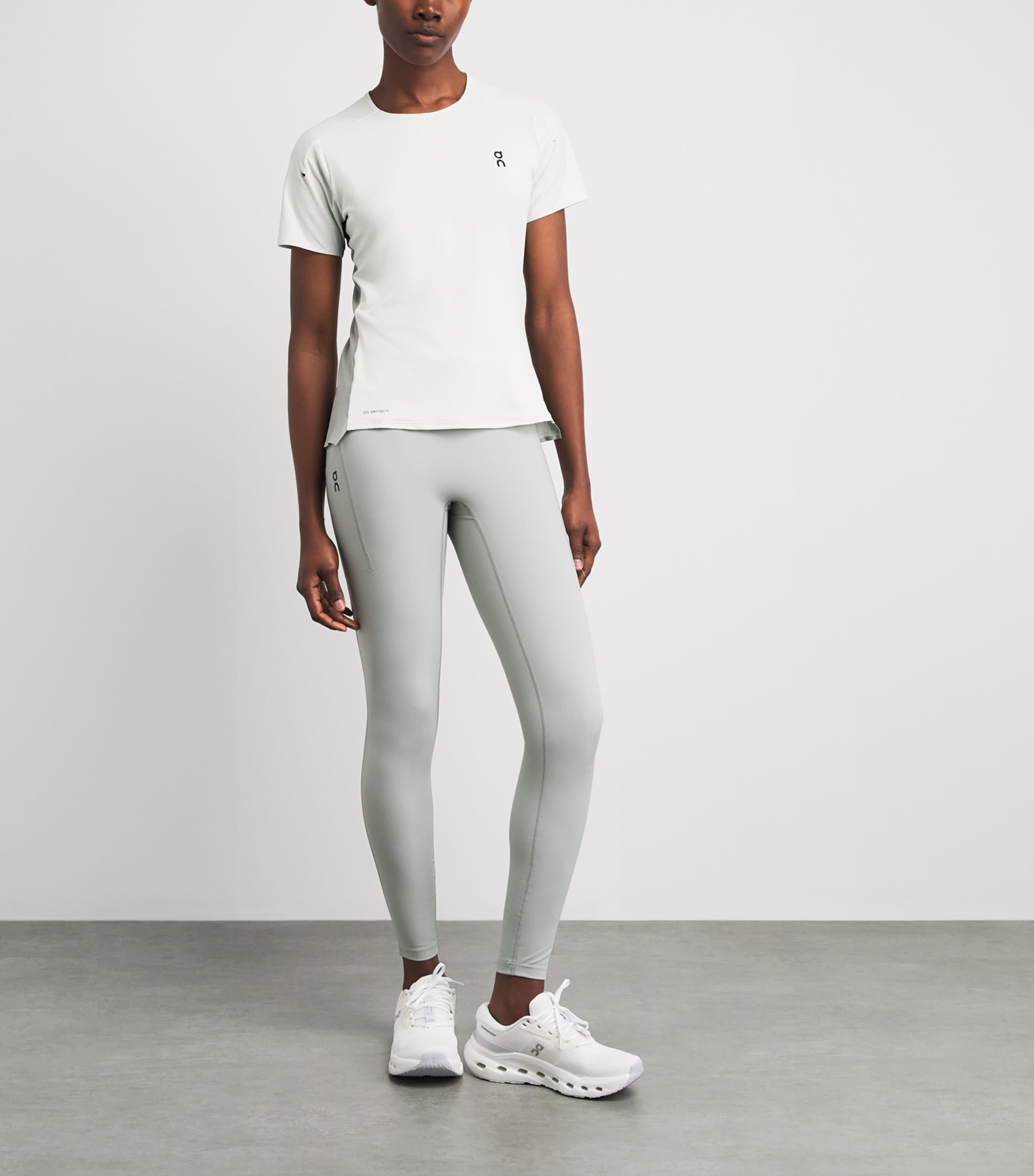 On Womens Performance T-Shirt Grey Image 2
