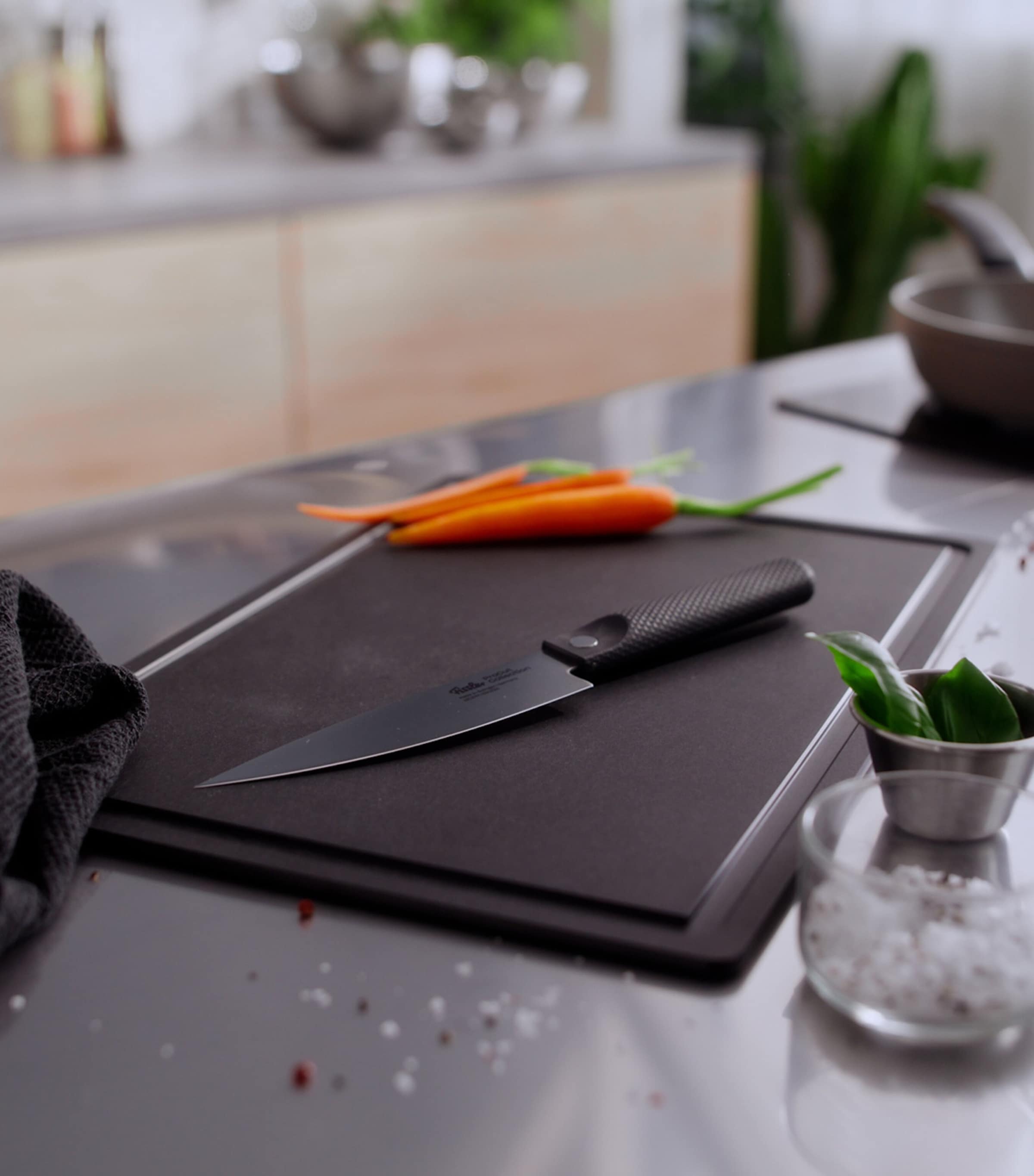 ProCut Chef's Knife (16cm) SS / SILVER / BLACK Image 2