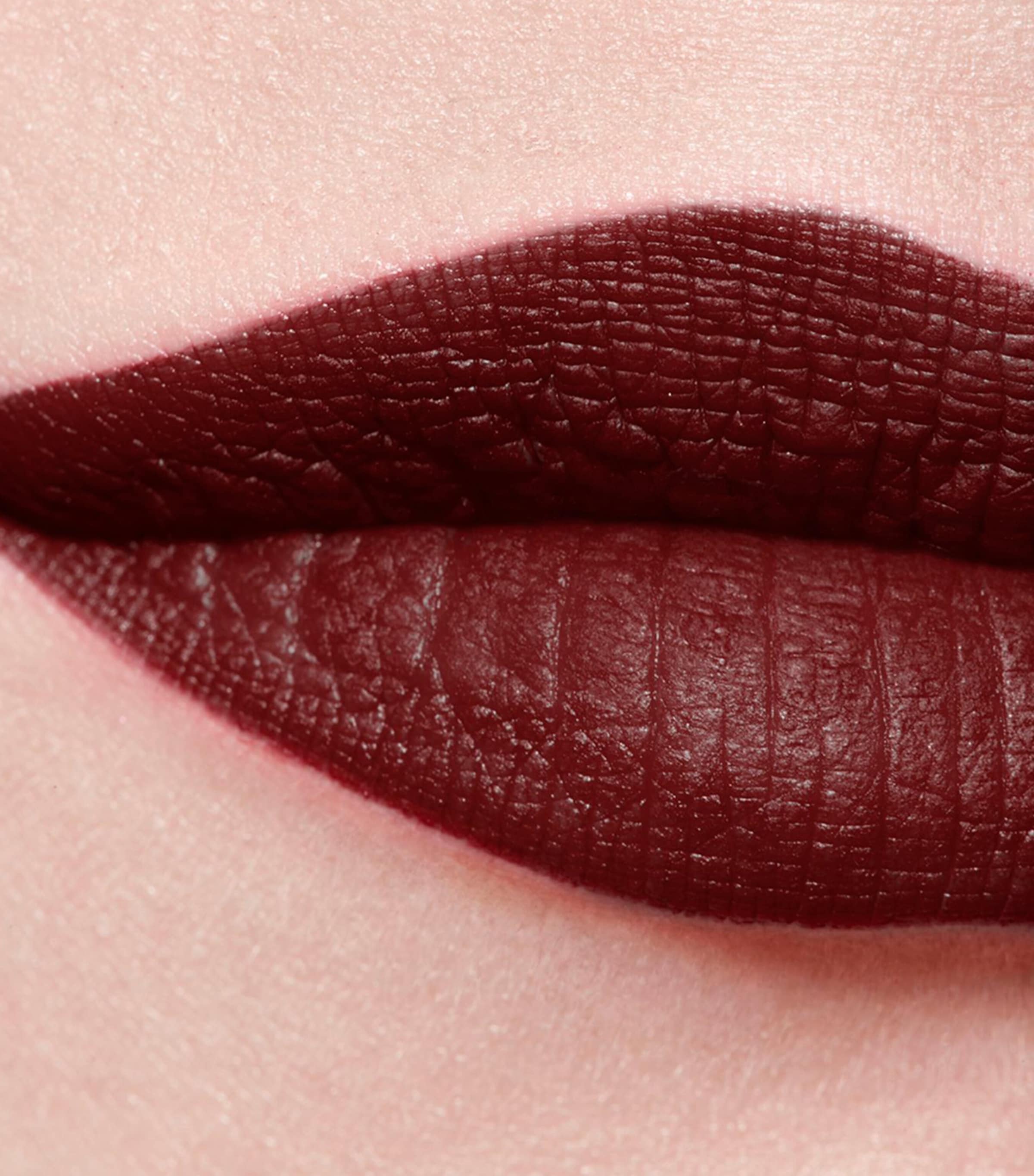 ROUGE ALLURE VELVET LES PERLES Luminous Matte Lip Colour 467 PRECIEUSE Image 5