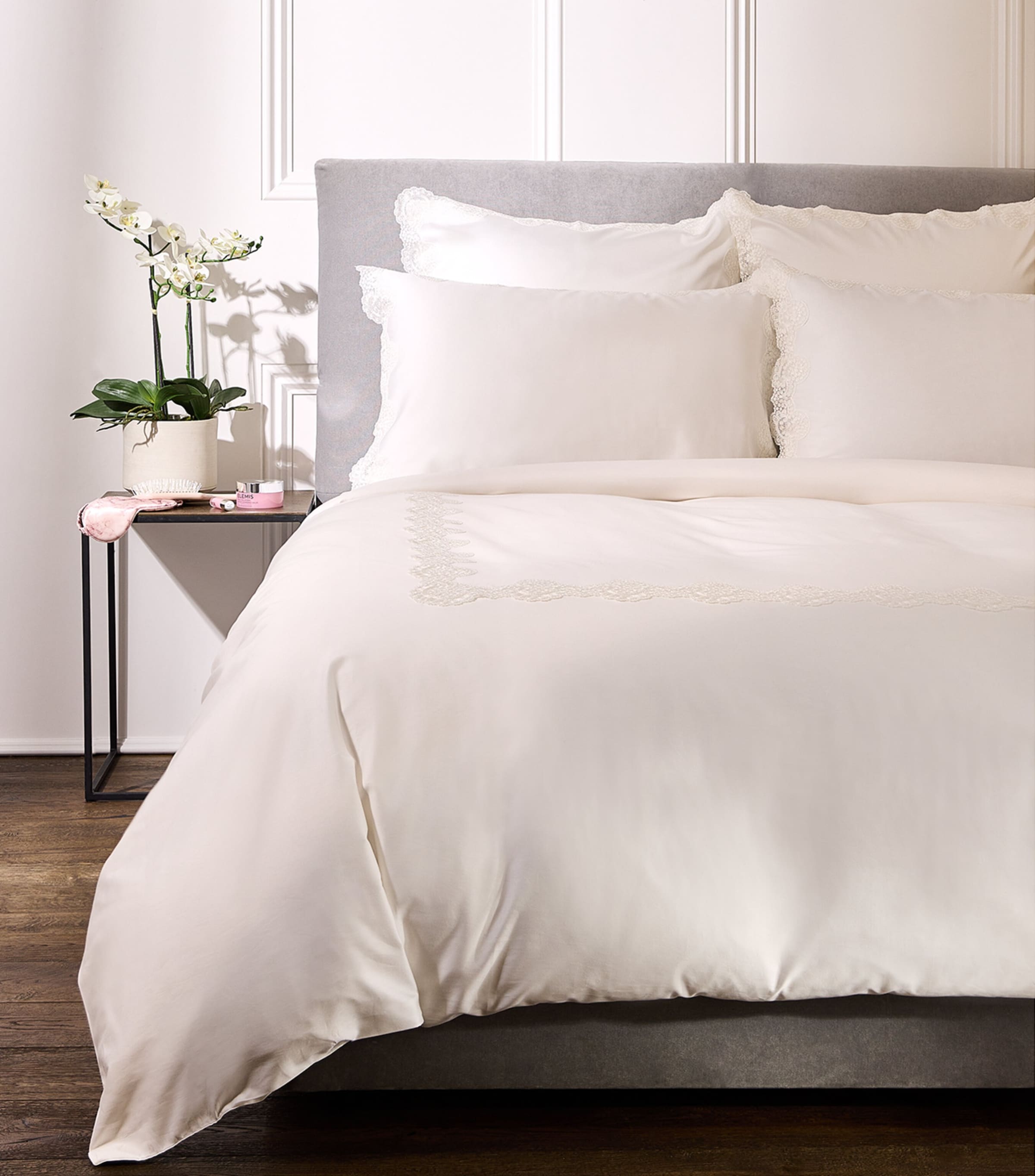 Harrods Of London Éventail King Duvet Cover Set In Ivory