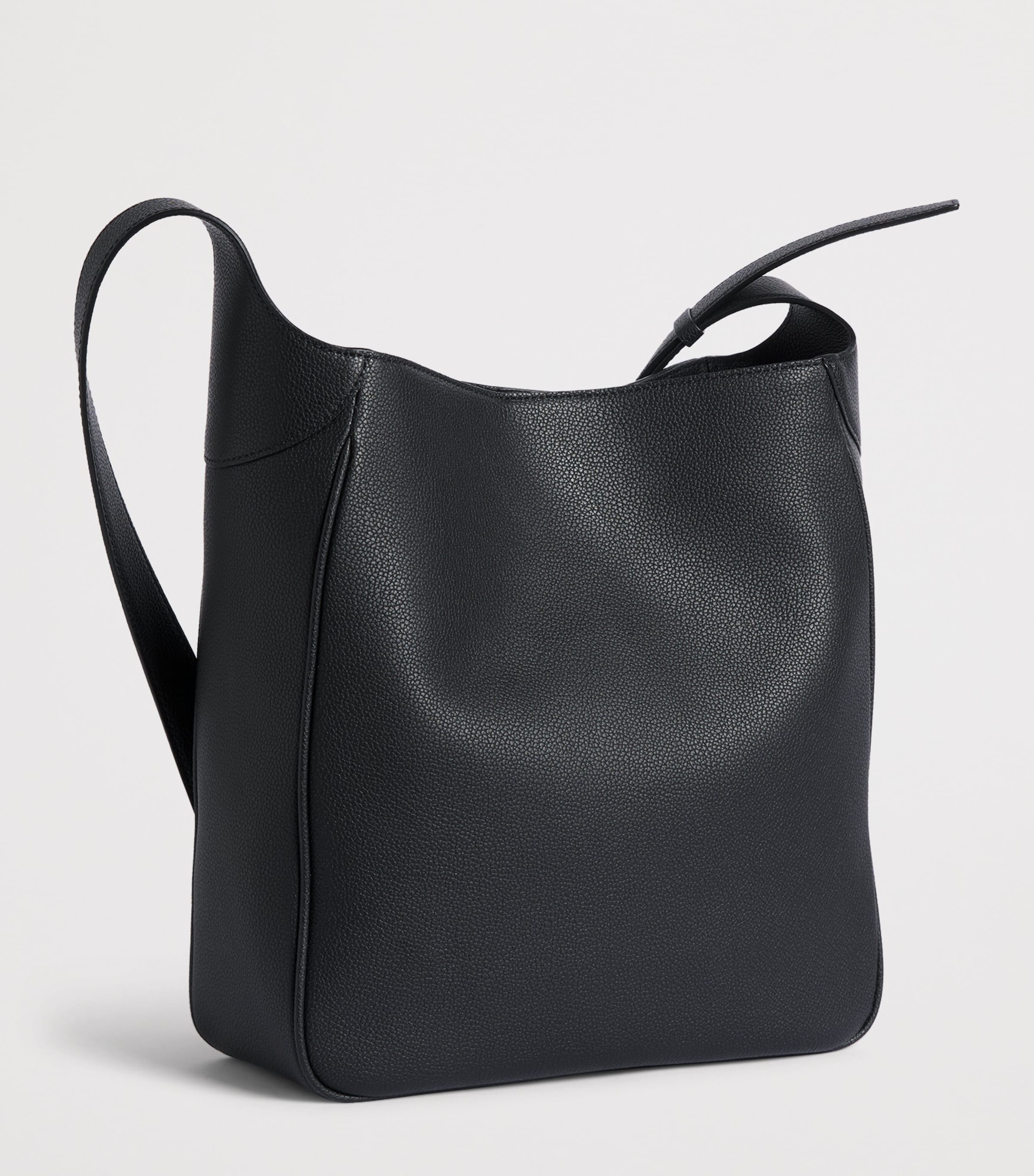 System Leather Anchor Shoulder Bag Black Image 3