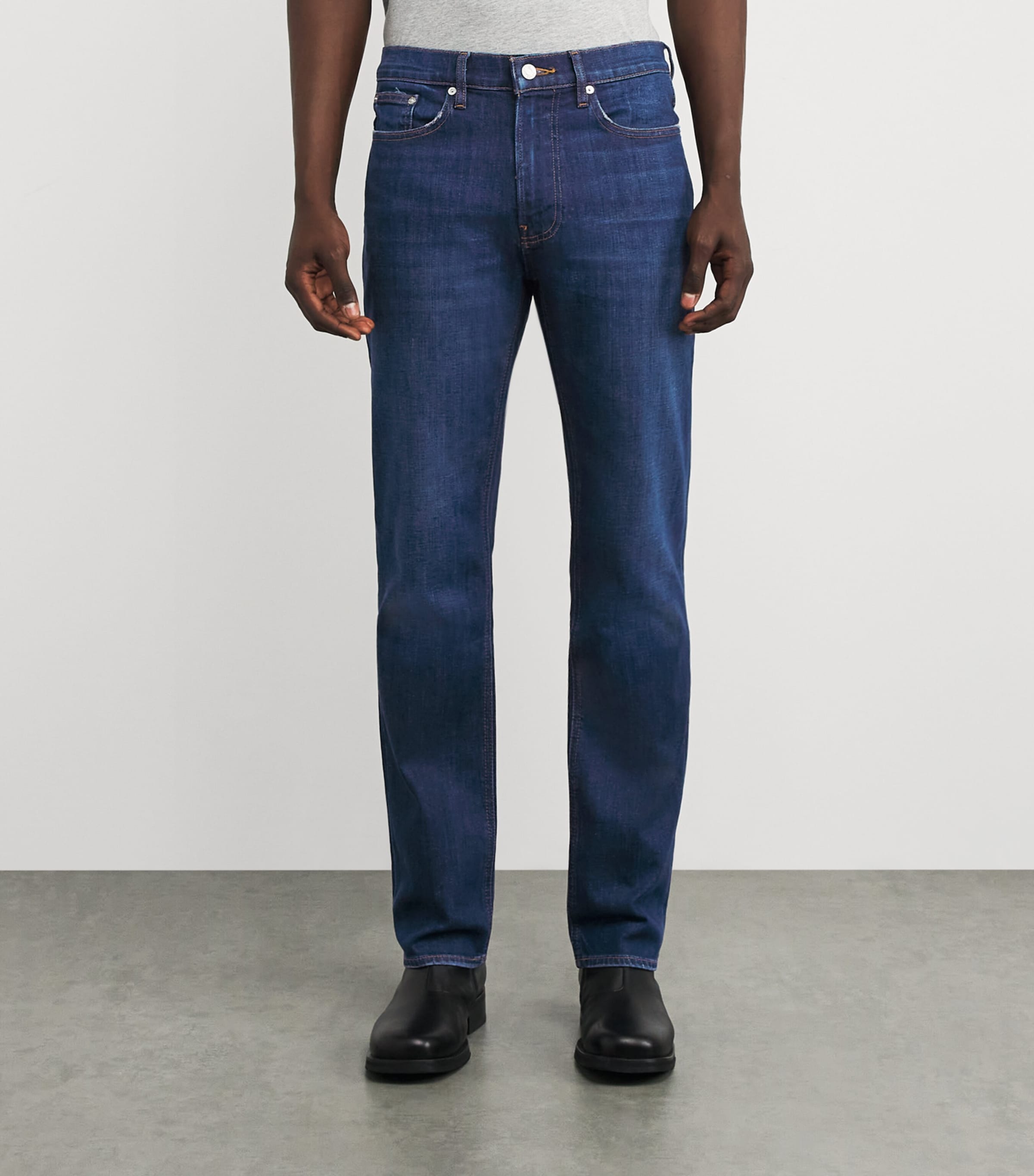 The Modern Straight Jeans CMST Image 3