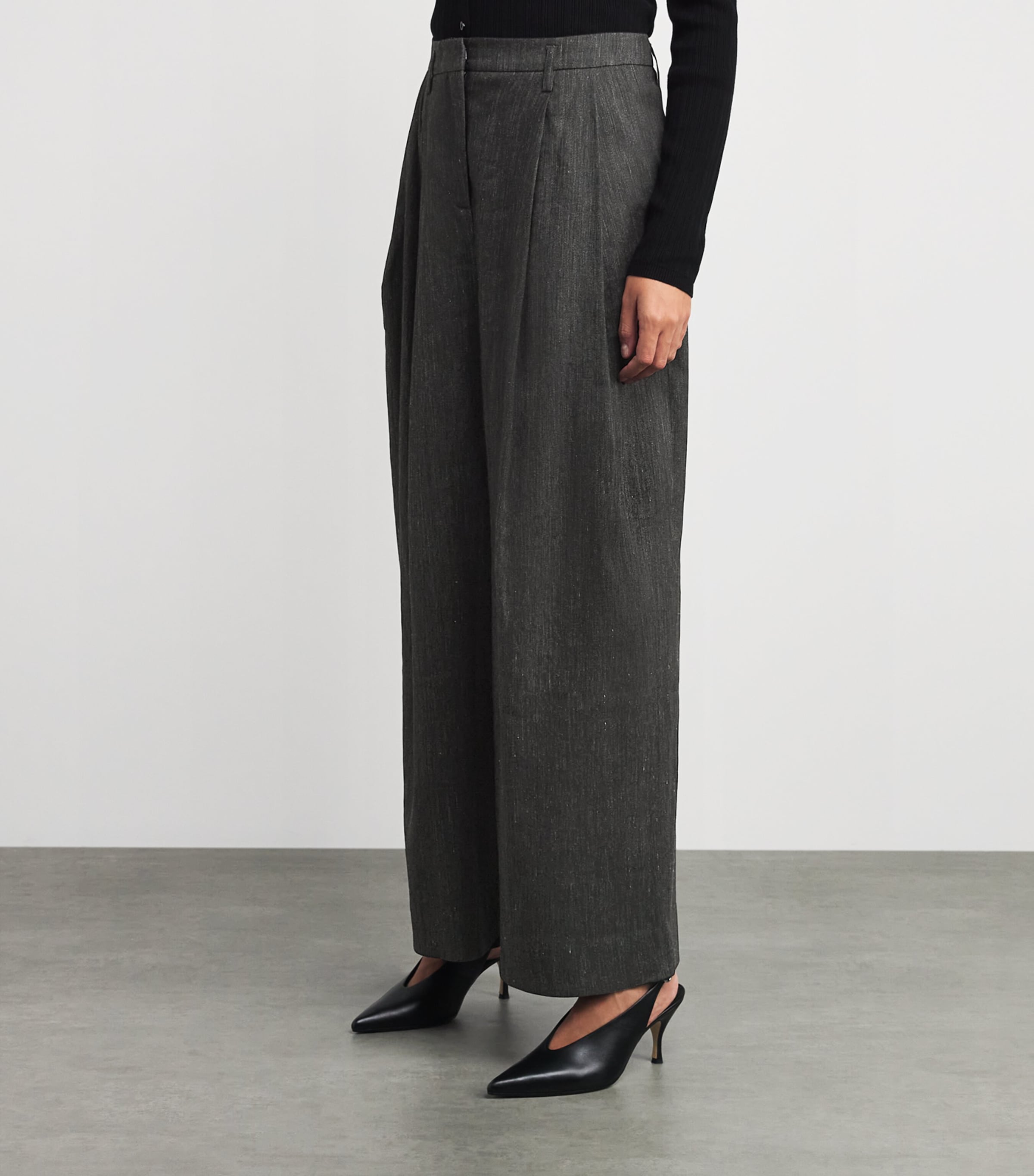 Herskind Womens Bowie Relaxed Trousers Dark Grey Image 4