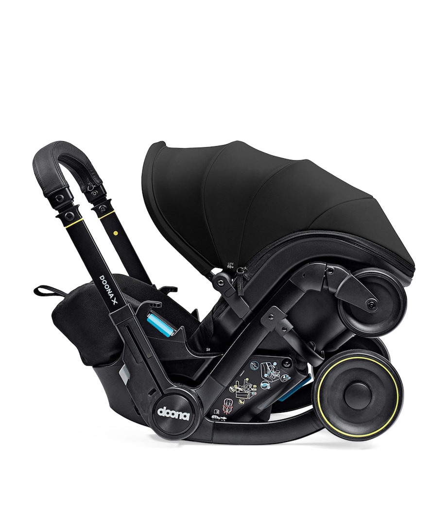 Doona X Infant Car Seat and Stroller NITRO BLACK Image 3