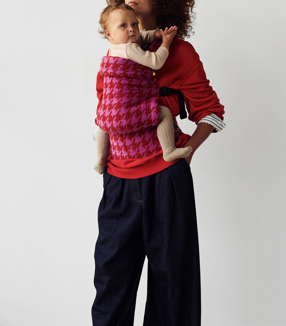 Artipoppe Cashmere-Cotton-Silk Zeitgeist Java Baby Carrier Red Pink Houndstooth Image 5