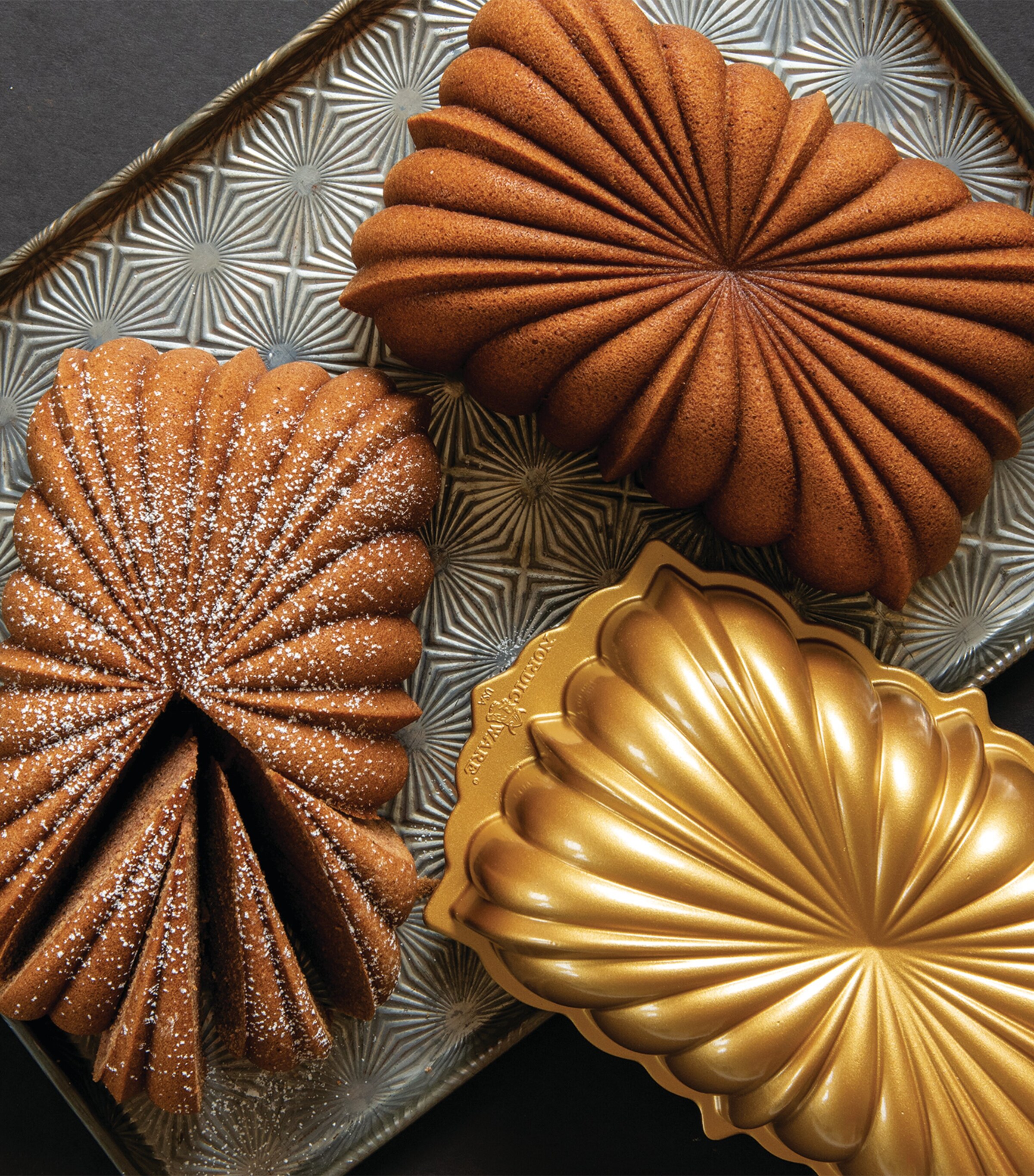 Classic Fluted Loaf Pan (15cm) GOLD Image 4