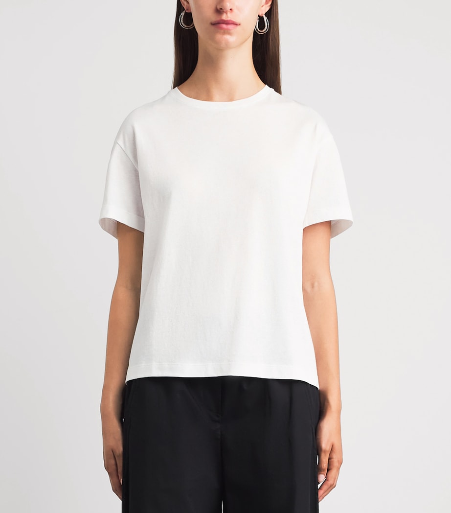 Toteme Womens Classic T-Shirt Optic White Image 4