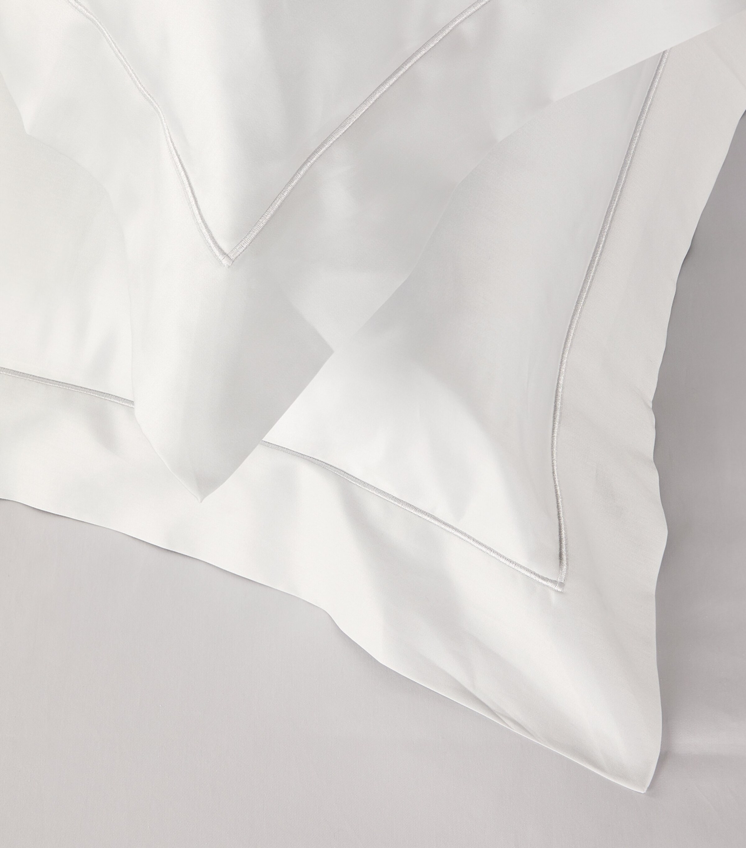 Celso De Lemos Bourdon King Duvet Cover (230cm x 220cm) Perle Image 7