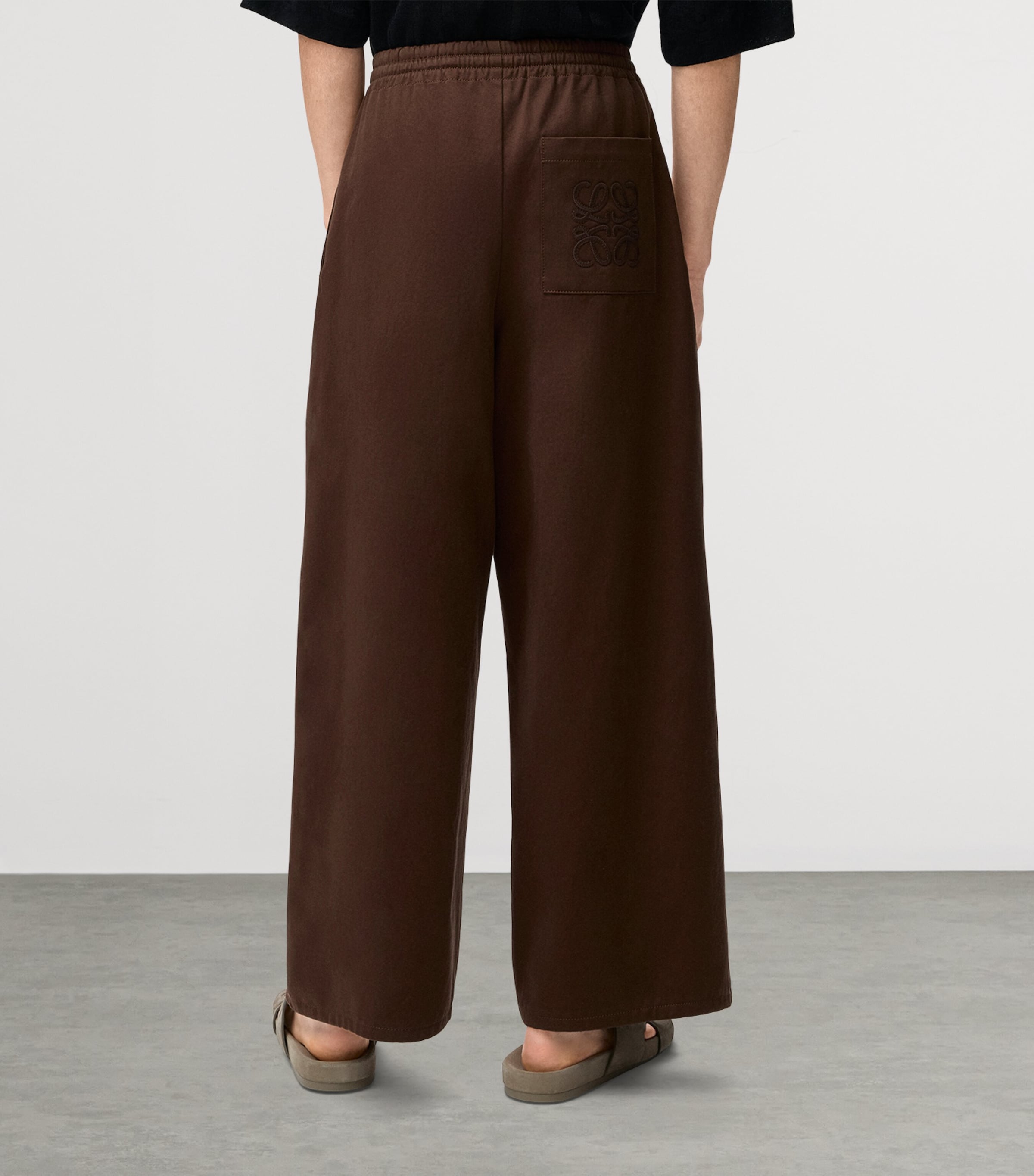 LOEWE Mens x Paula's Ibiza Cotton Satin Drawstring Trousers Chocolate Brown Image 4